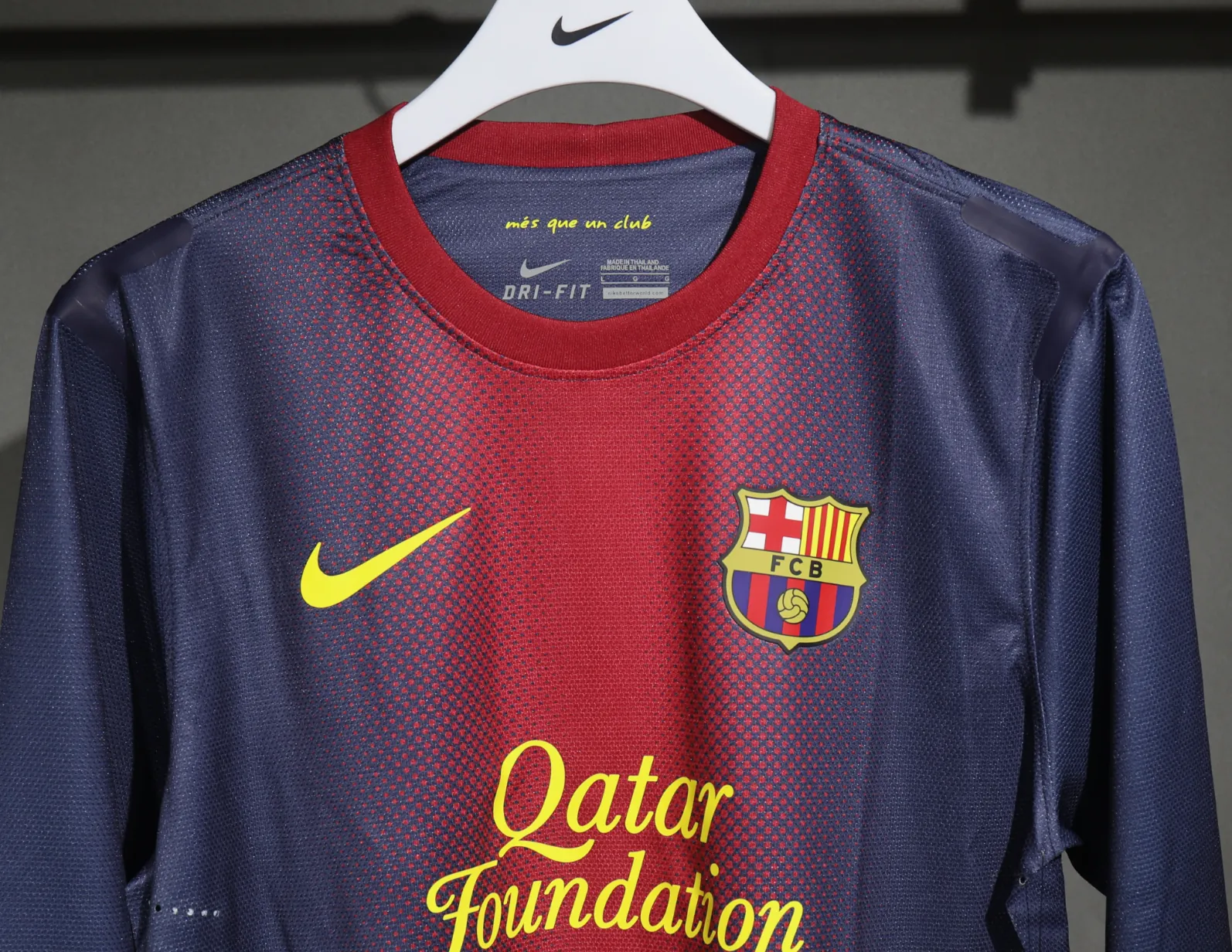 12-13 Barcelona Home Retro Kit Vintage Player Version Long Sleeve Shirt AAAAJersey Dropship Yup 4