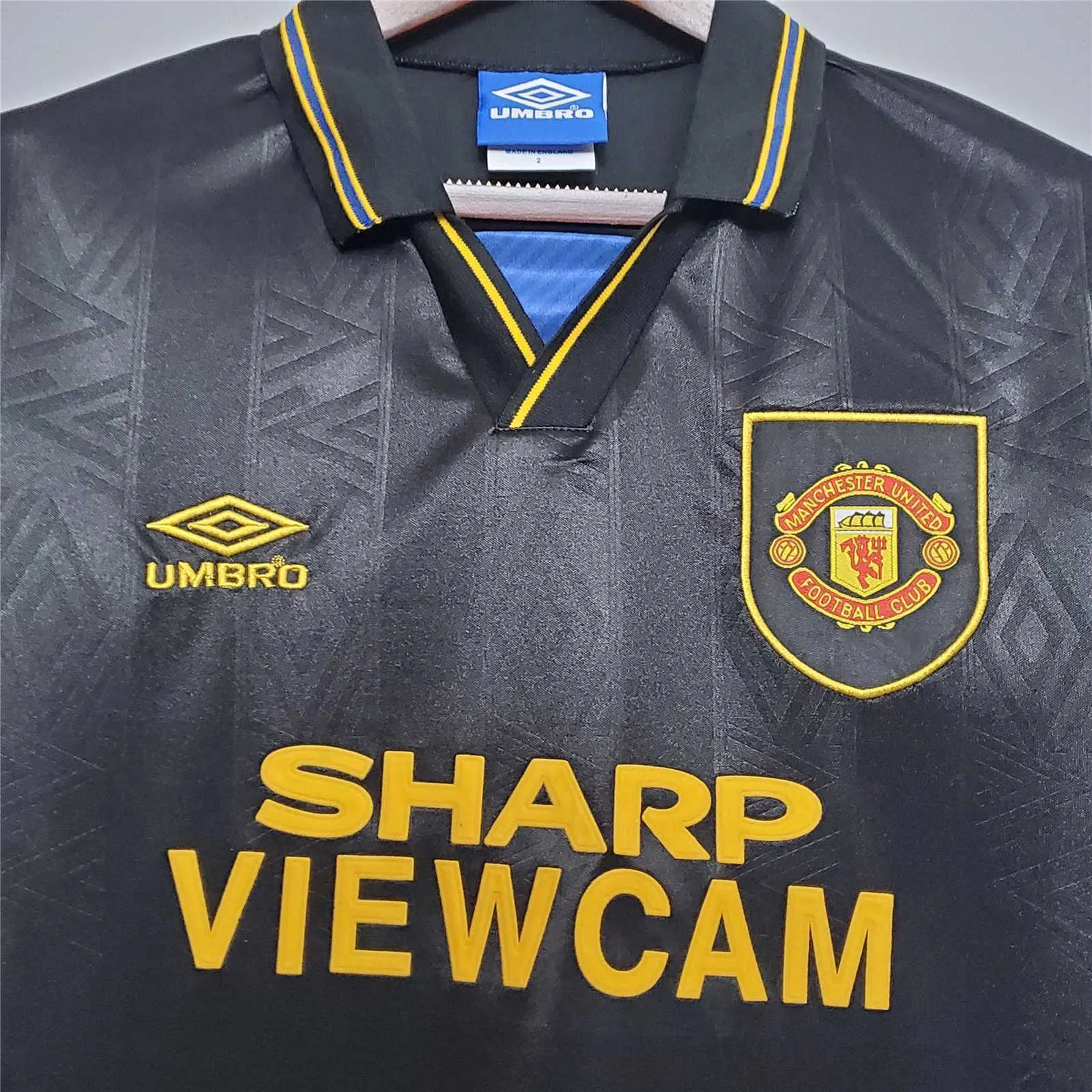 93-94 Manchester United away 1