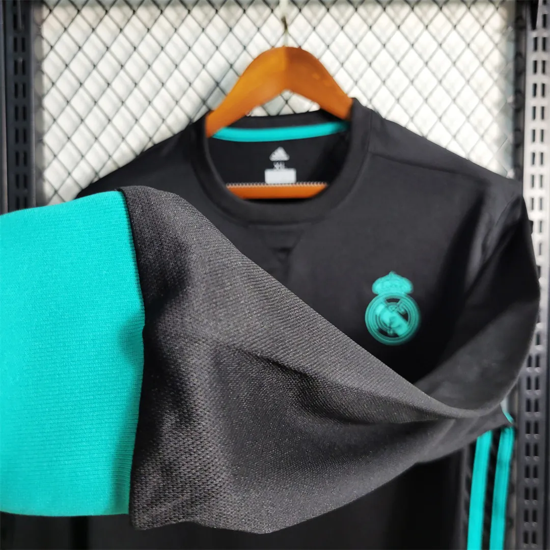 17-18 Real Madrid away long sleeve 5