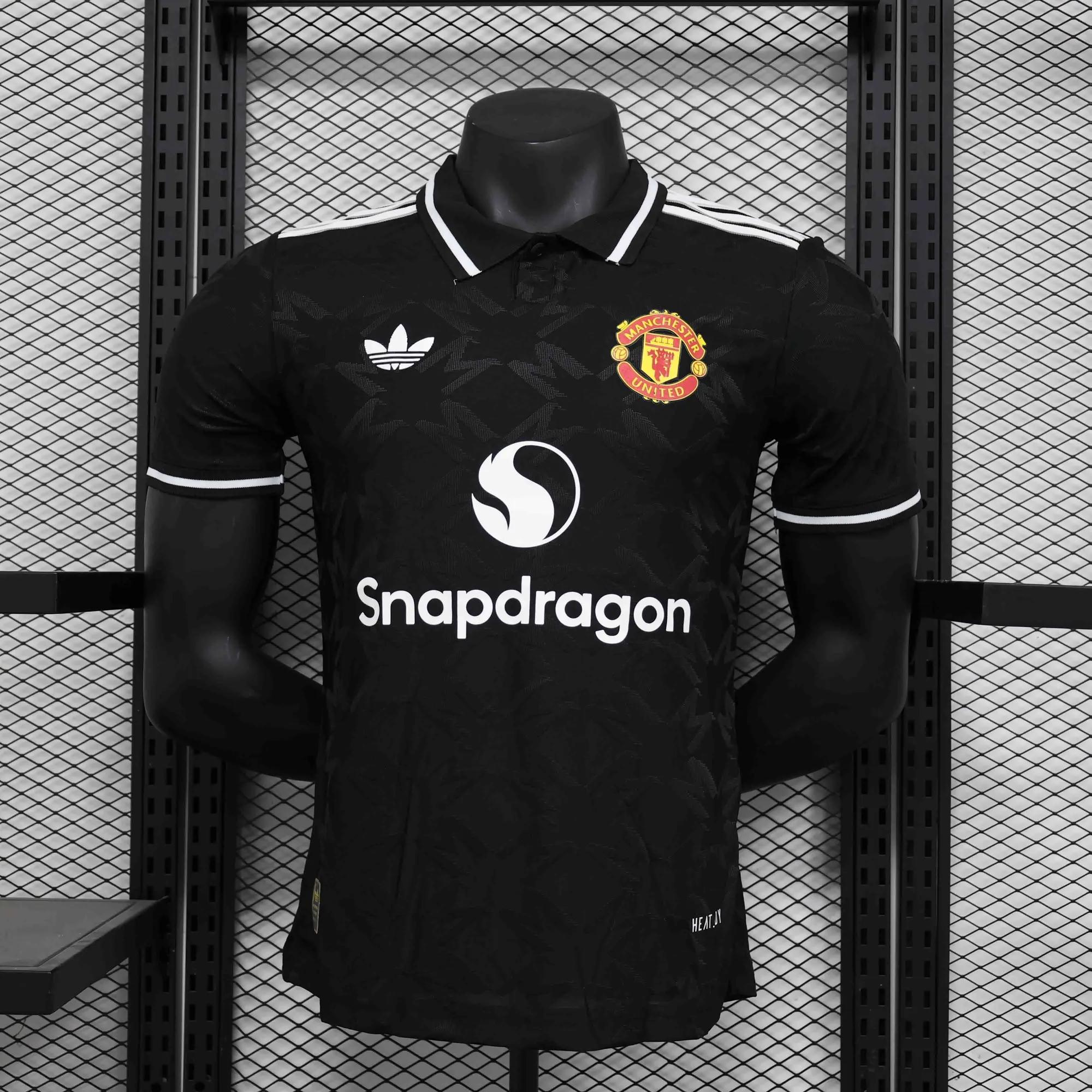 24-25 Manchester United Black Special Edition Player Version Shirt AAAAJersey Supplier Yupoo 6