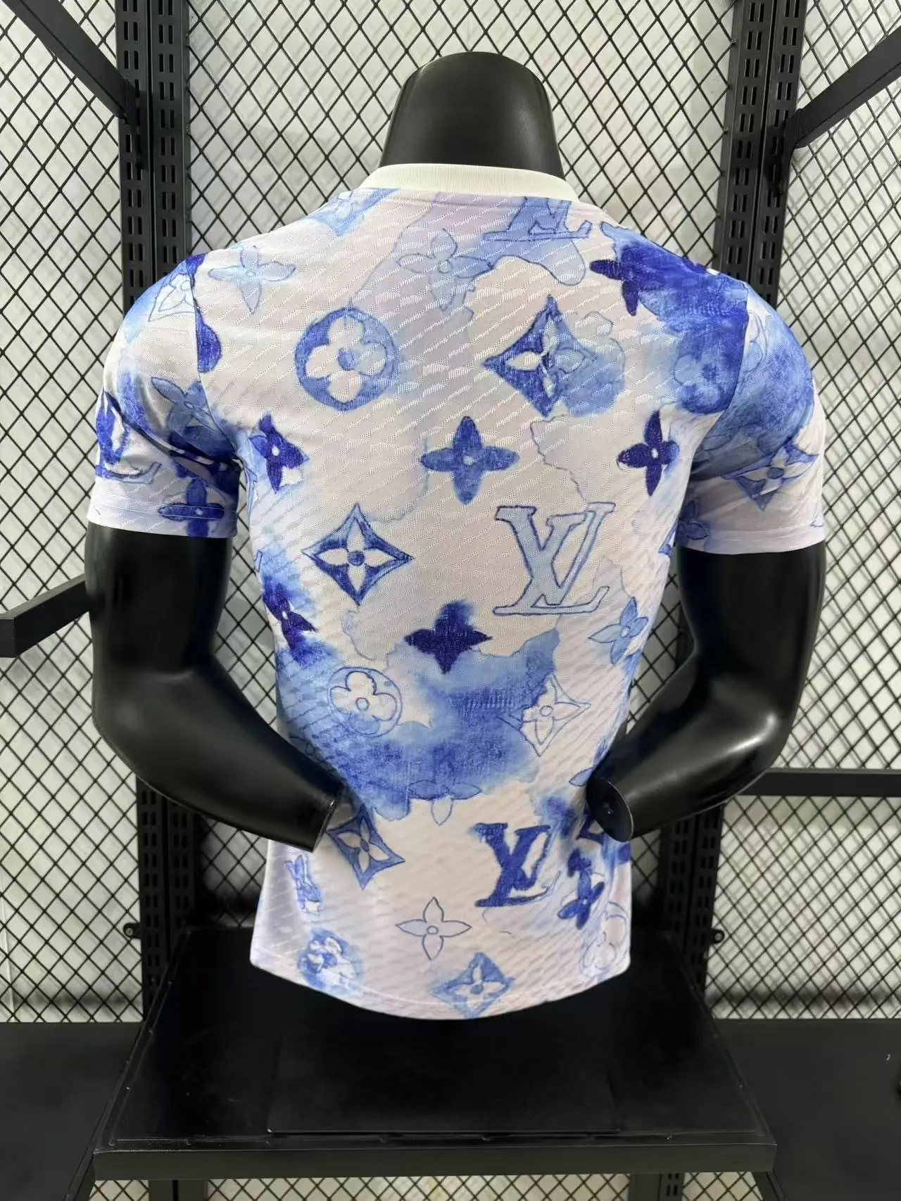 25-26 Real Madrid x LV Diamantes Special Player Version Shirt Soccer AAAAJersey supply Yupoo 1