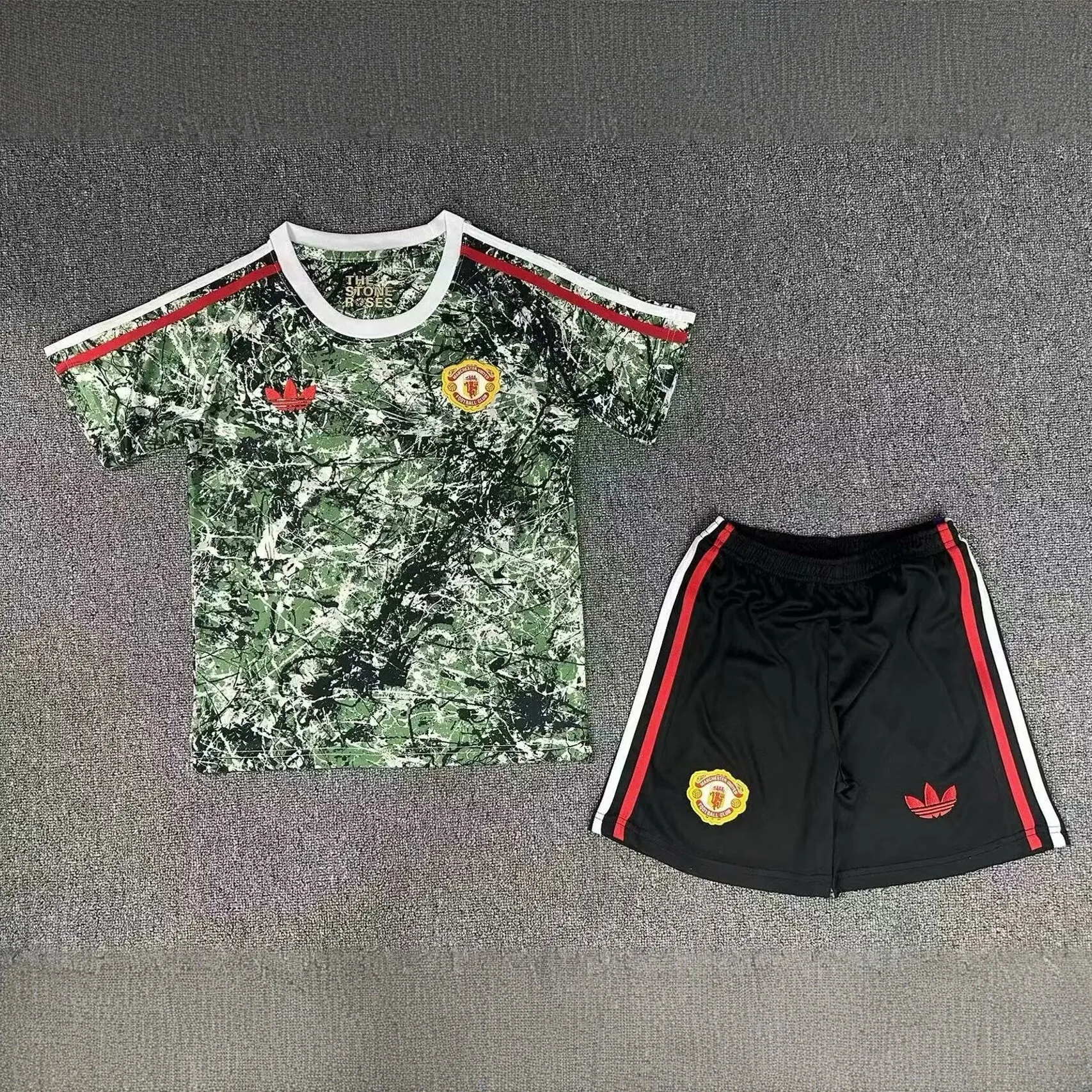 24-25 Manchester United Kid Special Edition Kits Jersey Supplier Yupoo 2
