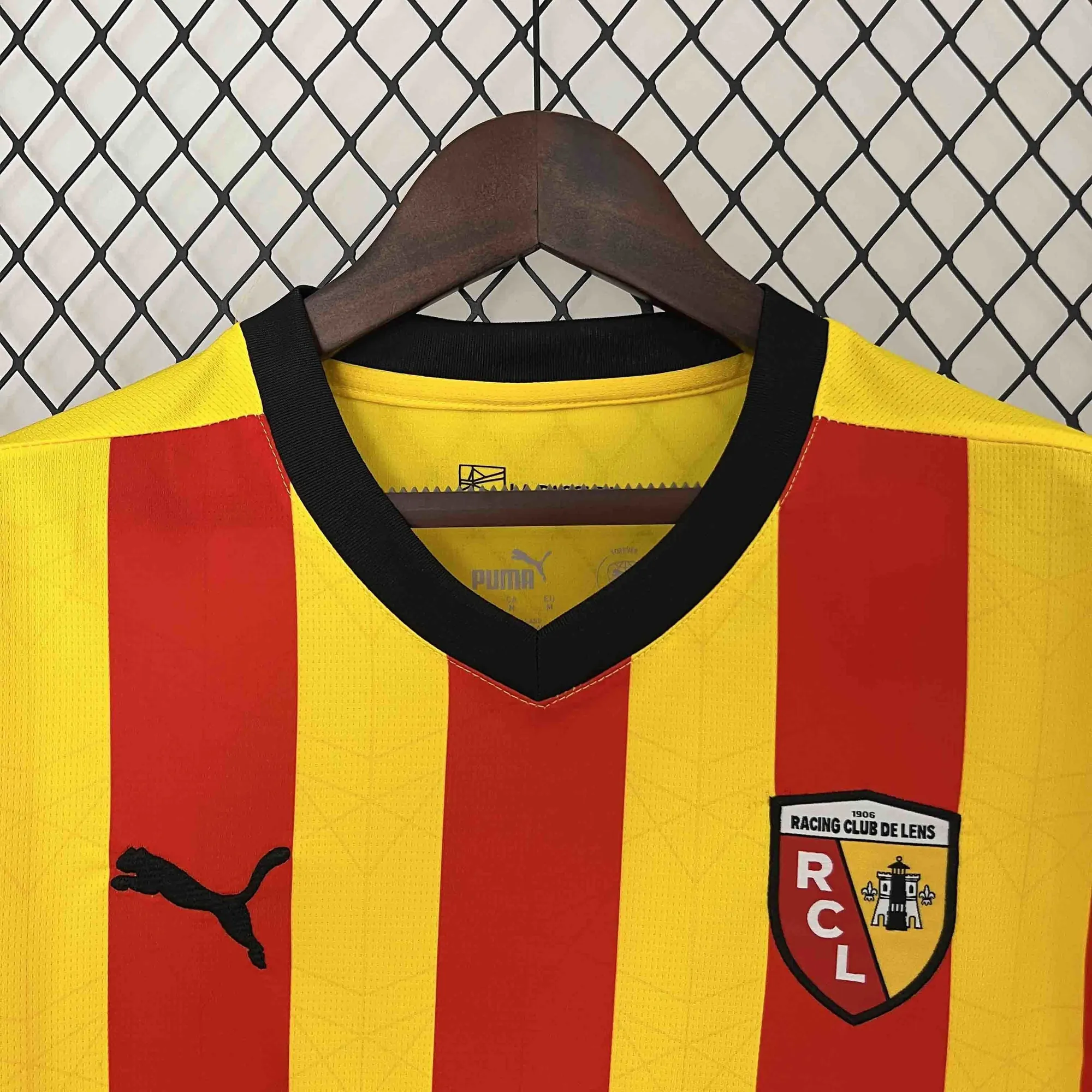24-25 Lens Home Kit Football Uniform AAAAJersey Supplier Yupoo 5
