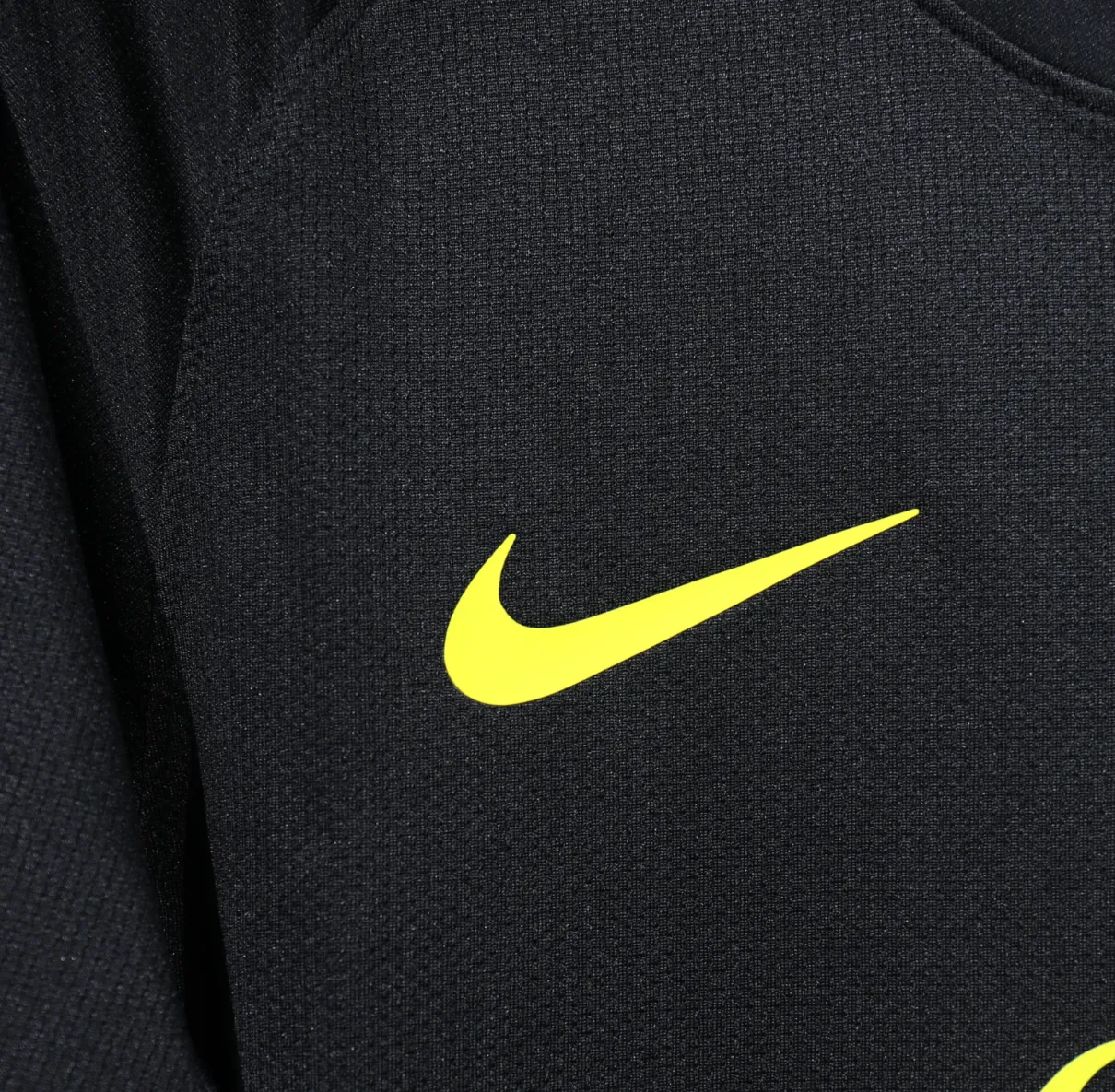11-12 Barcelona Away Retro Kit Vintage Player Version Sino Shirt AAAAJersey Dropship Yupoo 2