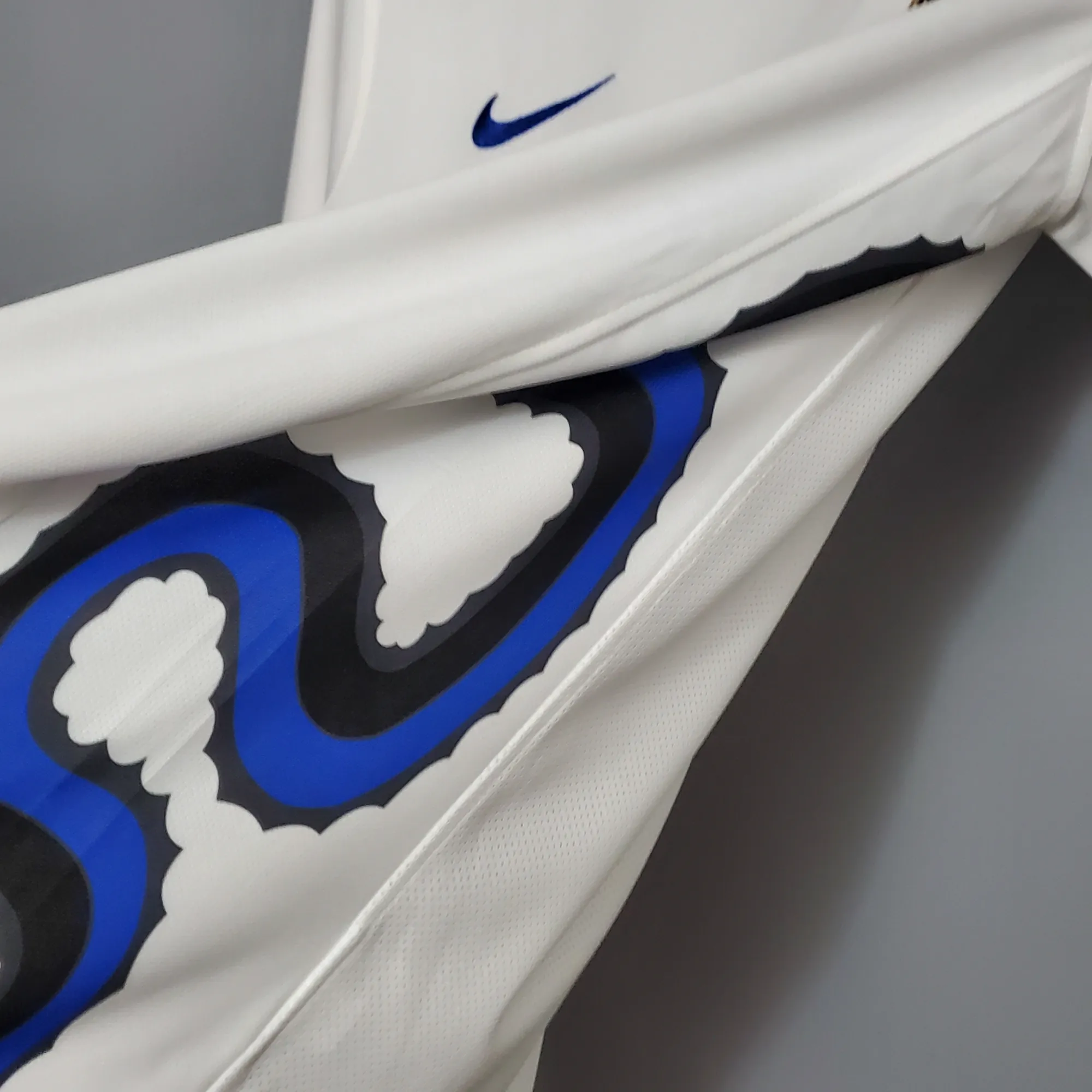 10-11 Inter Milan away 10
