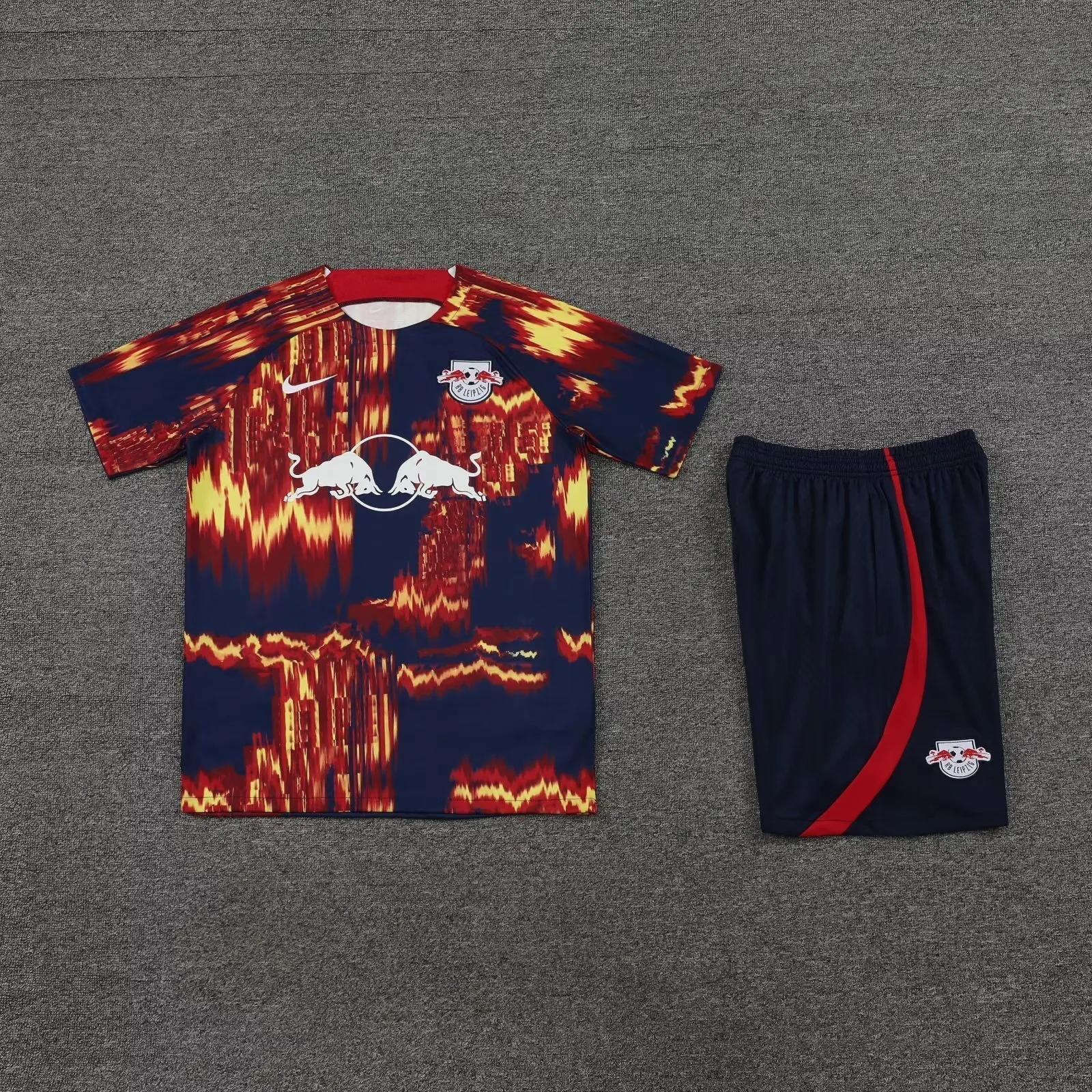 23-24 RB Leipzig Training Yupoo Soccer Jerseys 1