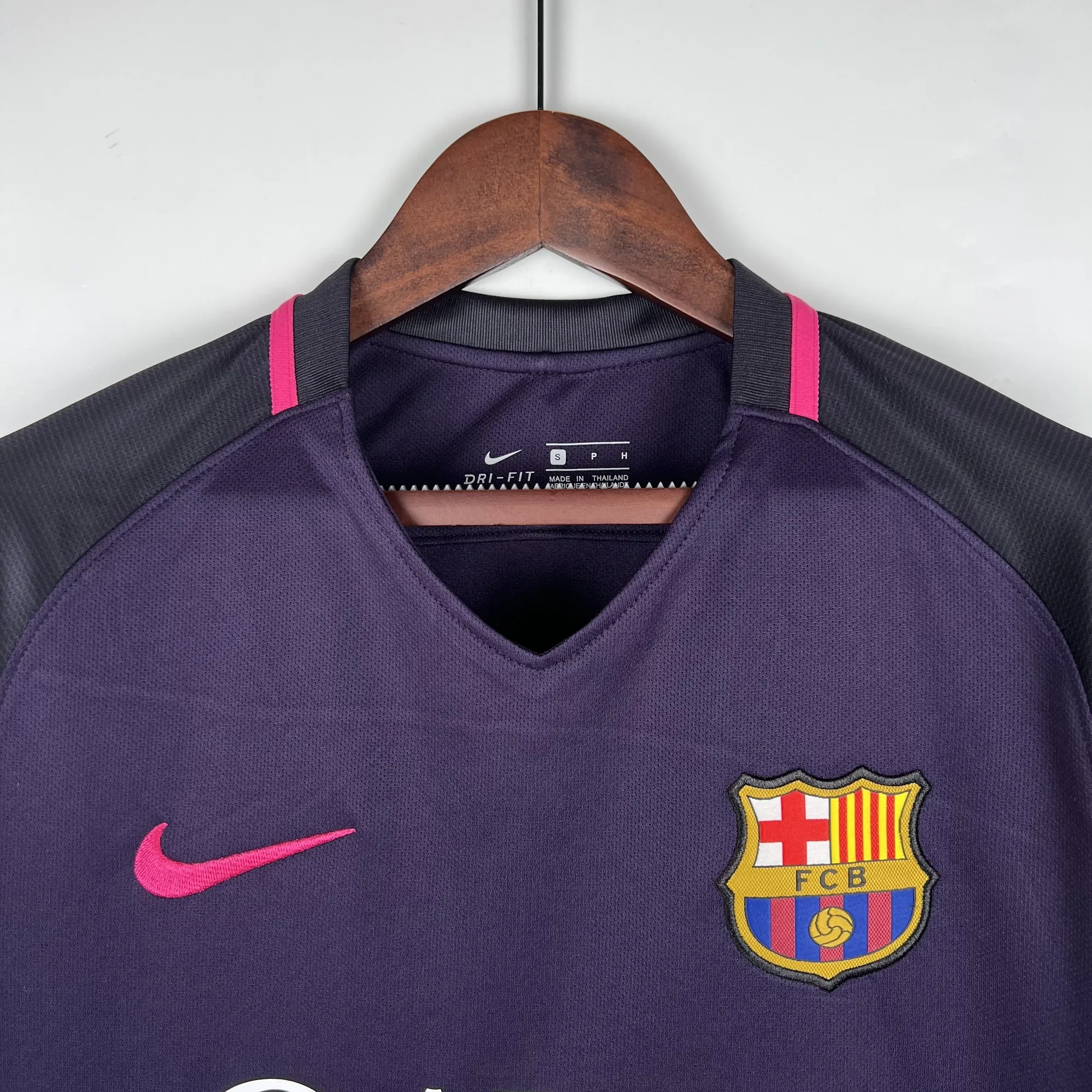 16-17 Retro Barcelona Away S-XXL 2