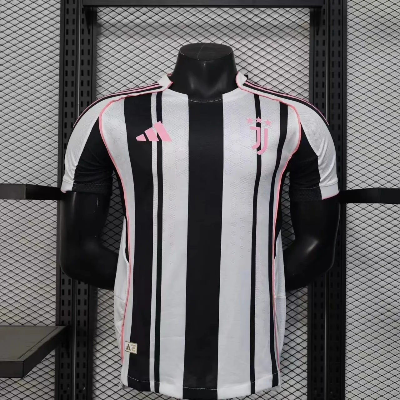 25-26 Juventus Home Kit Player Version Soccer AAAAJersey Yupoo 4