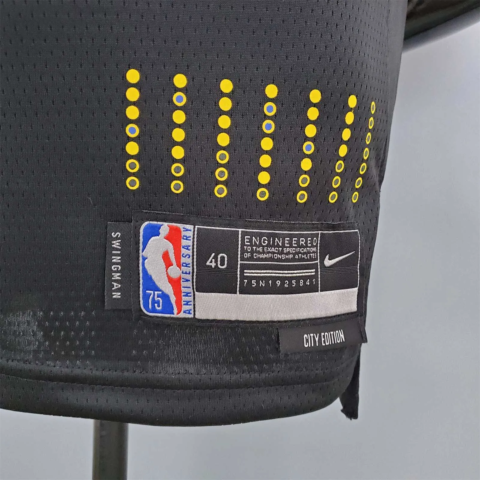 2022 75th Anniversary Iguodala #9 Warriors City Edition Black 1