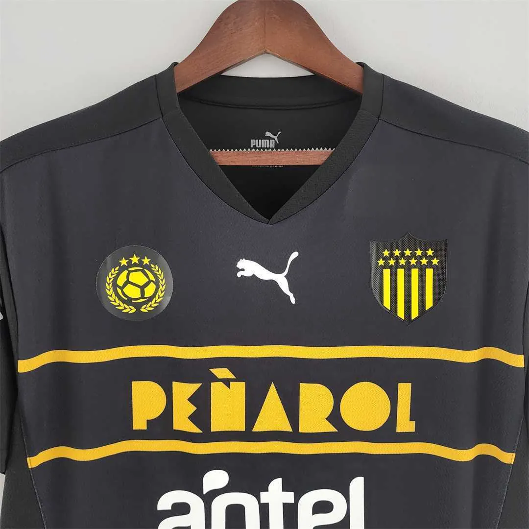 22-23 Peñarol third away 10