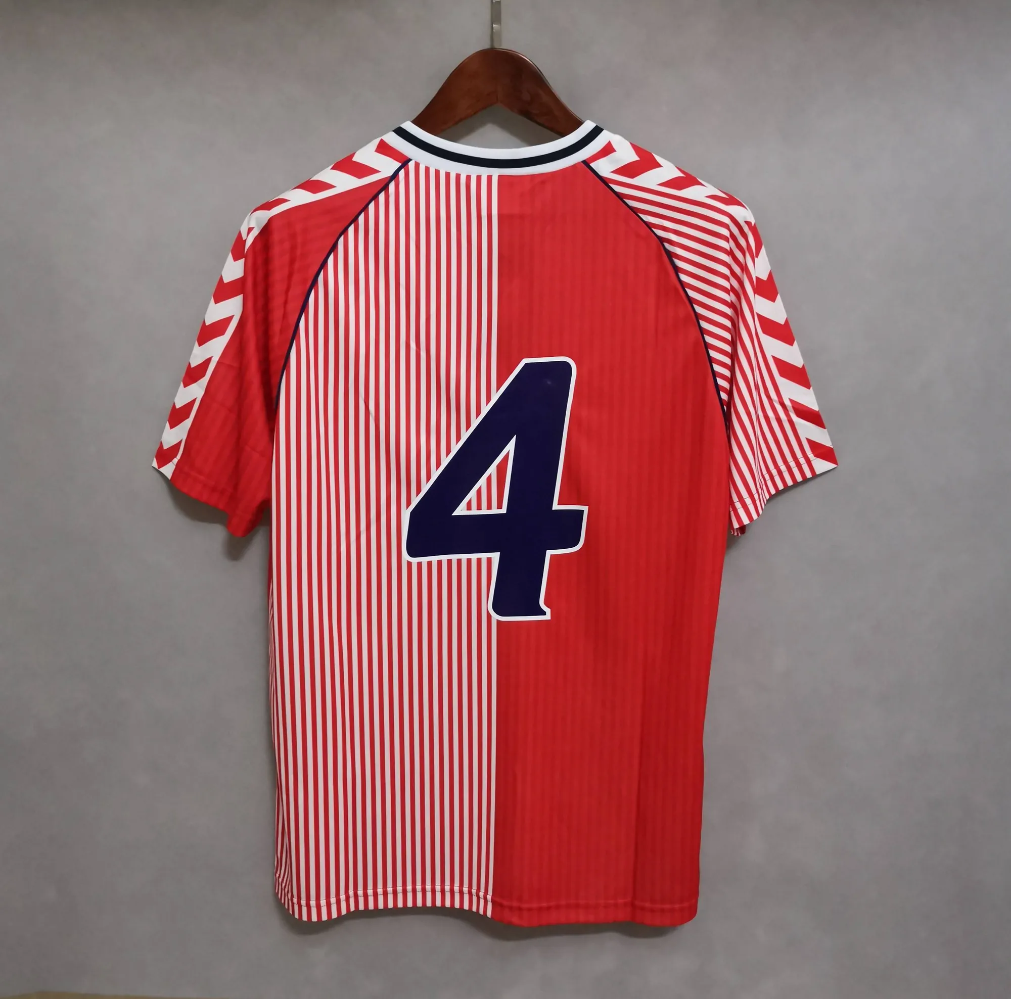 1986 Denmark home 7