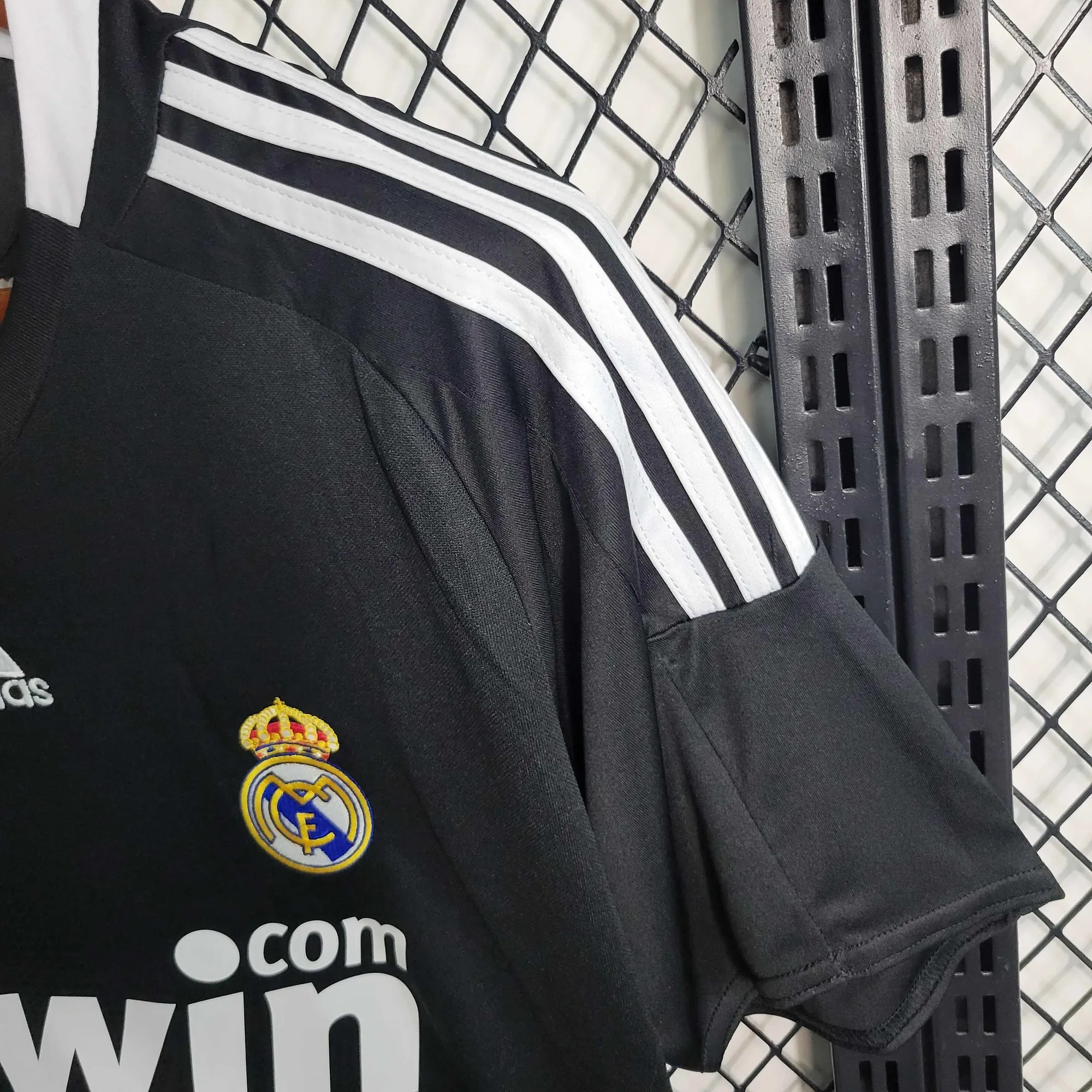 08-09 Real Madrid Retro Third Kit Vintage Black Shirt Soccer Jerseys Yupoo 3