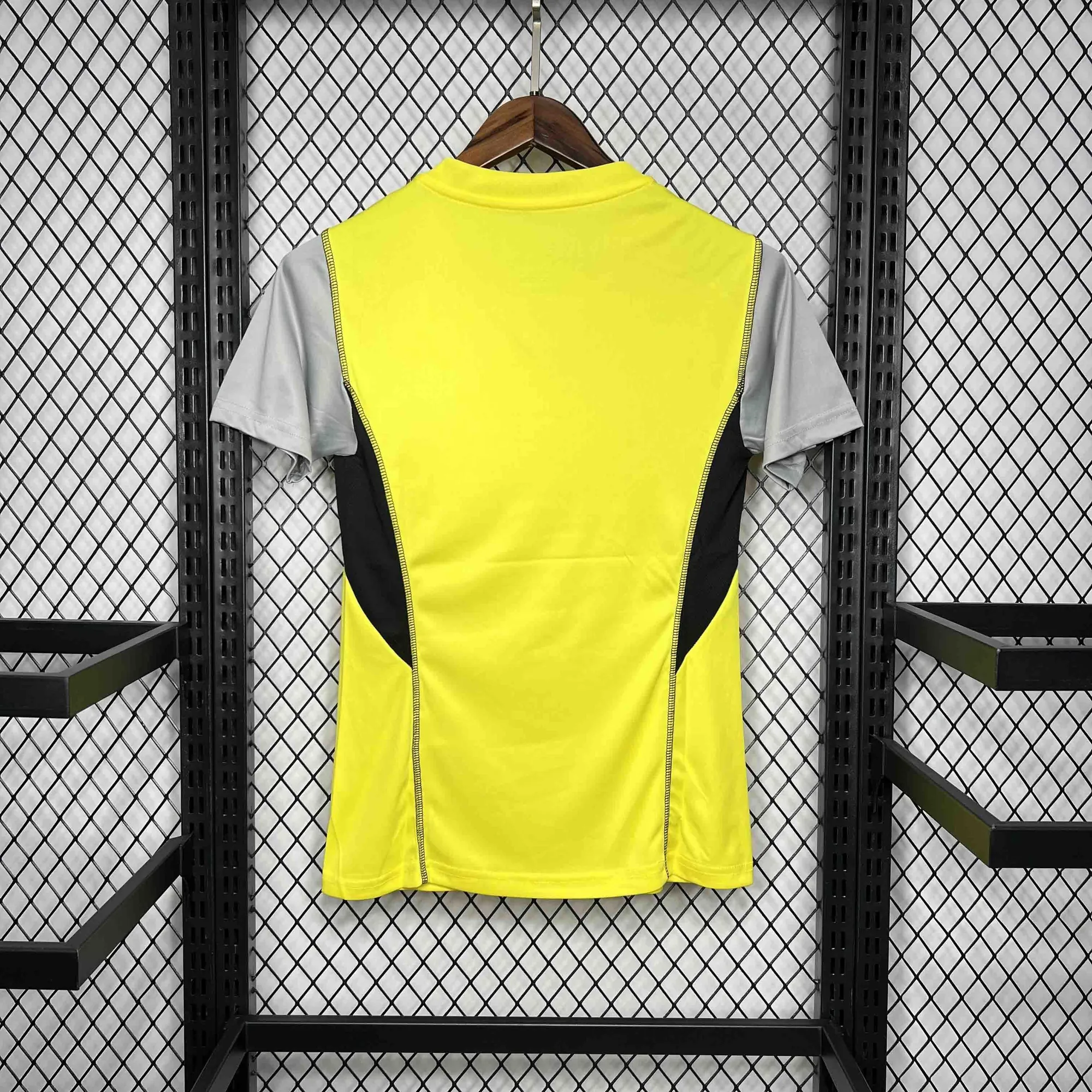 24-25 Flamengo Training Women Kit Football Apparel AAAAJerseys Dropshipping Yupoo 1