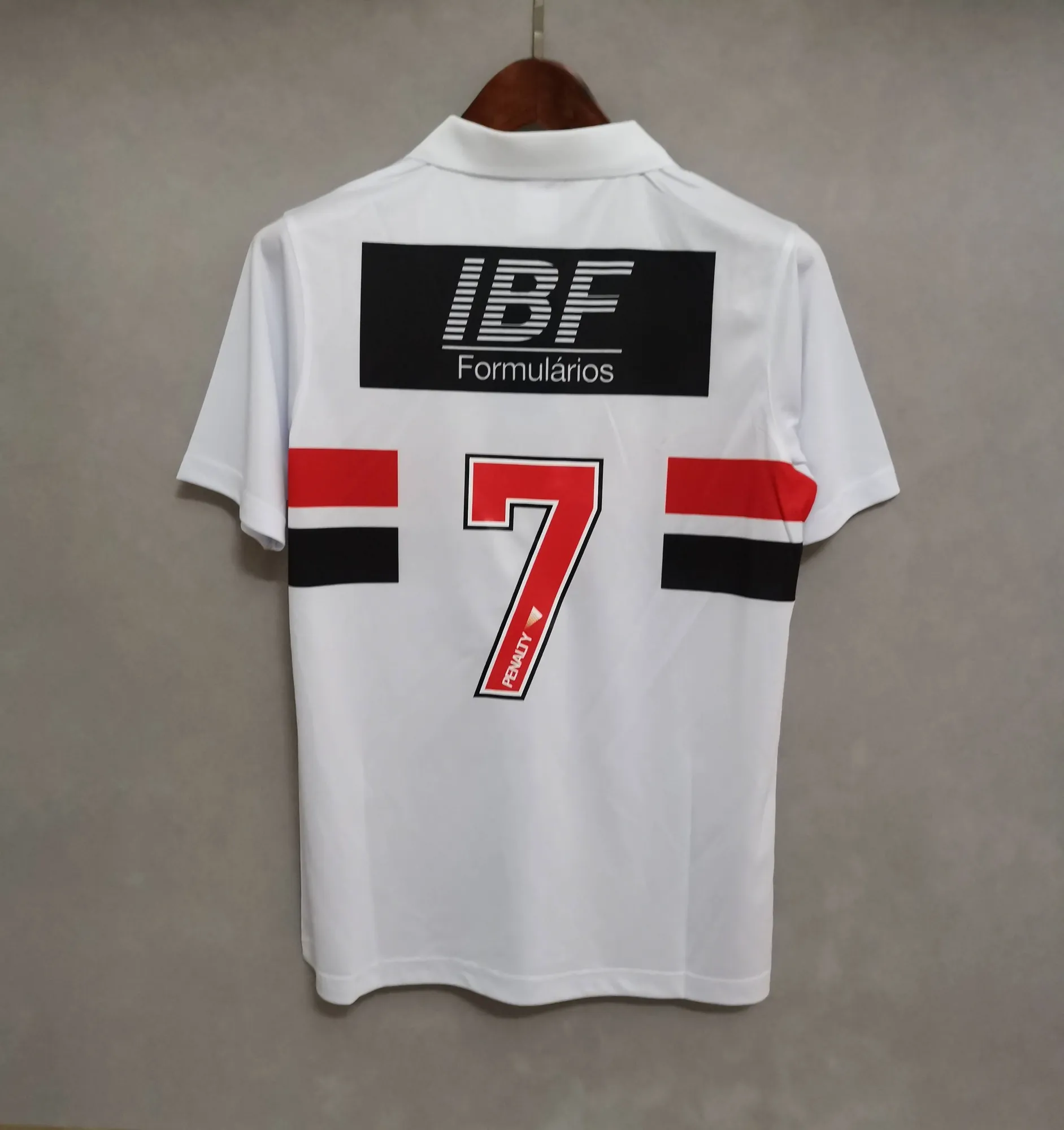91-92 Sao Paulo home 5