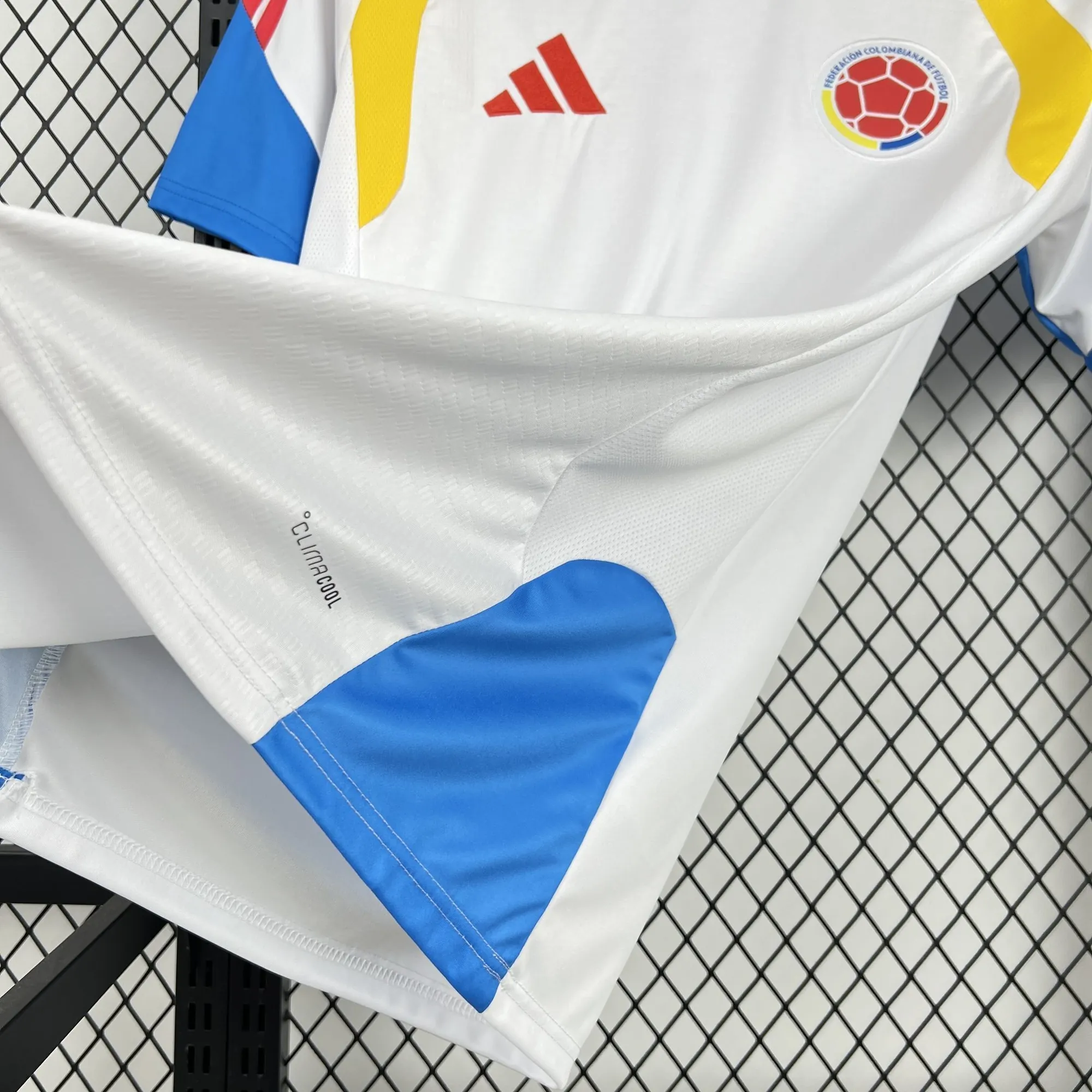 2026 Colombia Mens Pre-Match Kit World Cup T-Shirt Football AAAAJersey Supply Yupoo 5
