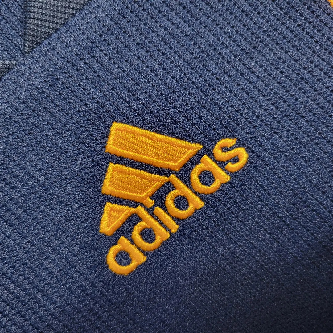 2010 Spain away blue 1