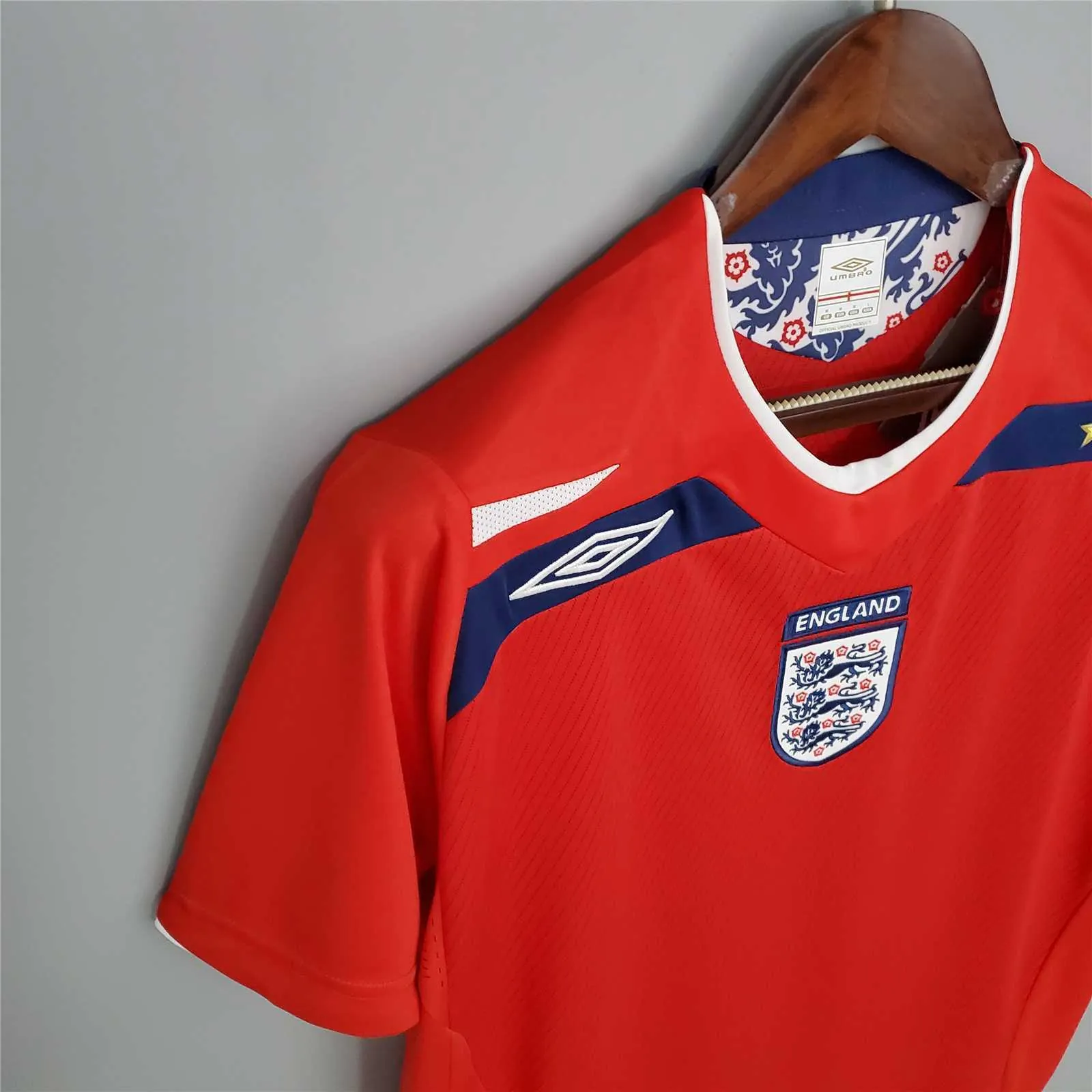 08-10 England away 7