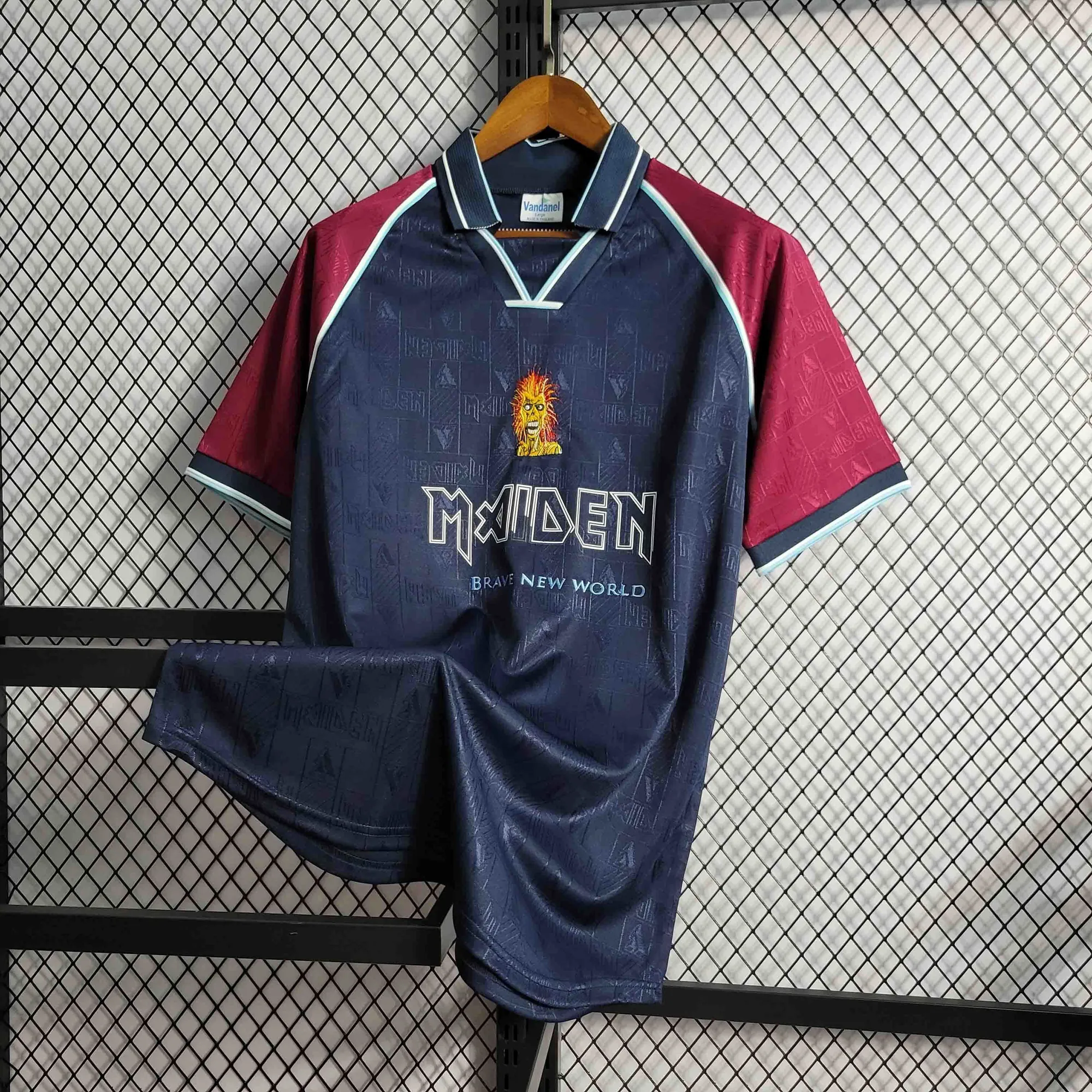 99-00 West Ham Iron Maiden Home Retro Kit Vintage Shirt Sport AAAAJersey Yupoo 3