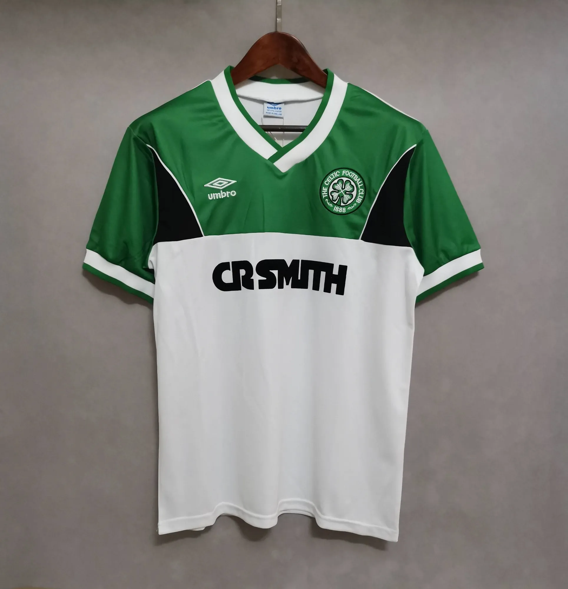 85-86 Celtic away 8