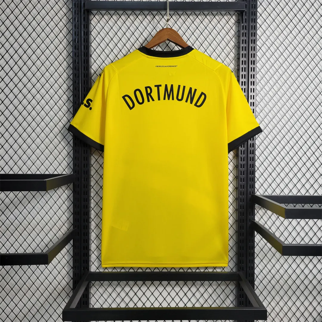 23-24 Dortmund home 6
