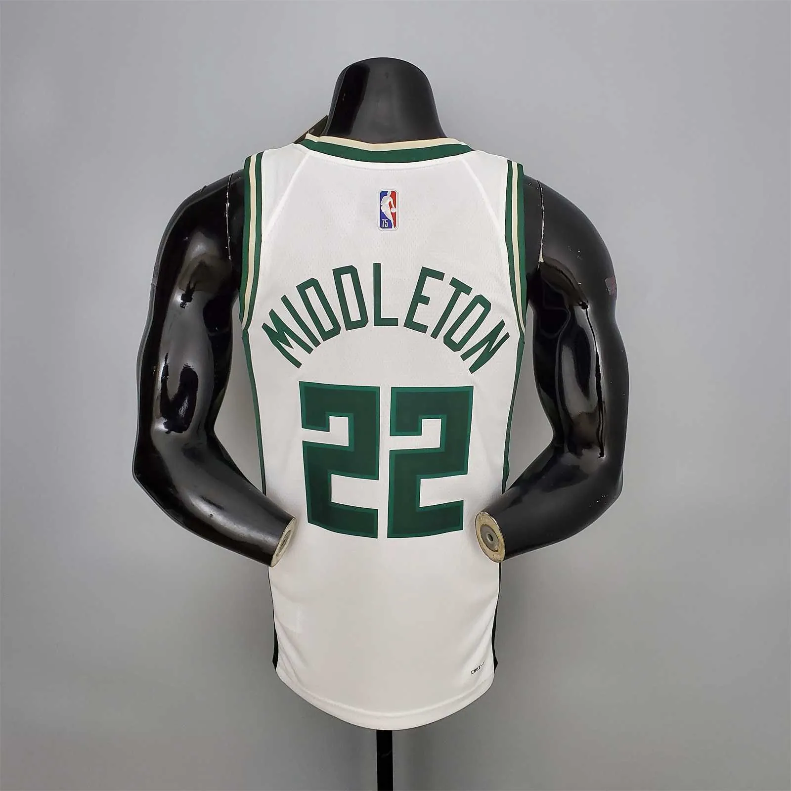 2022 Middleton #22 Bucks White 5