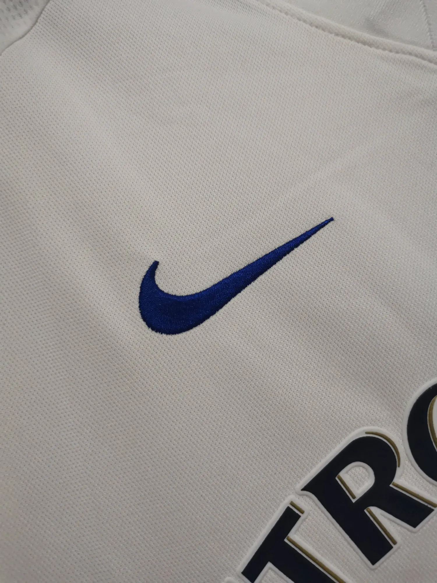 00-01 Leeds United home 1