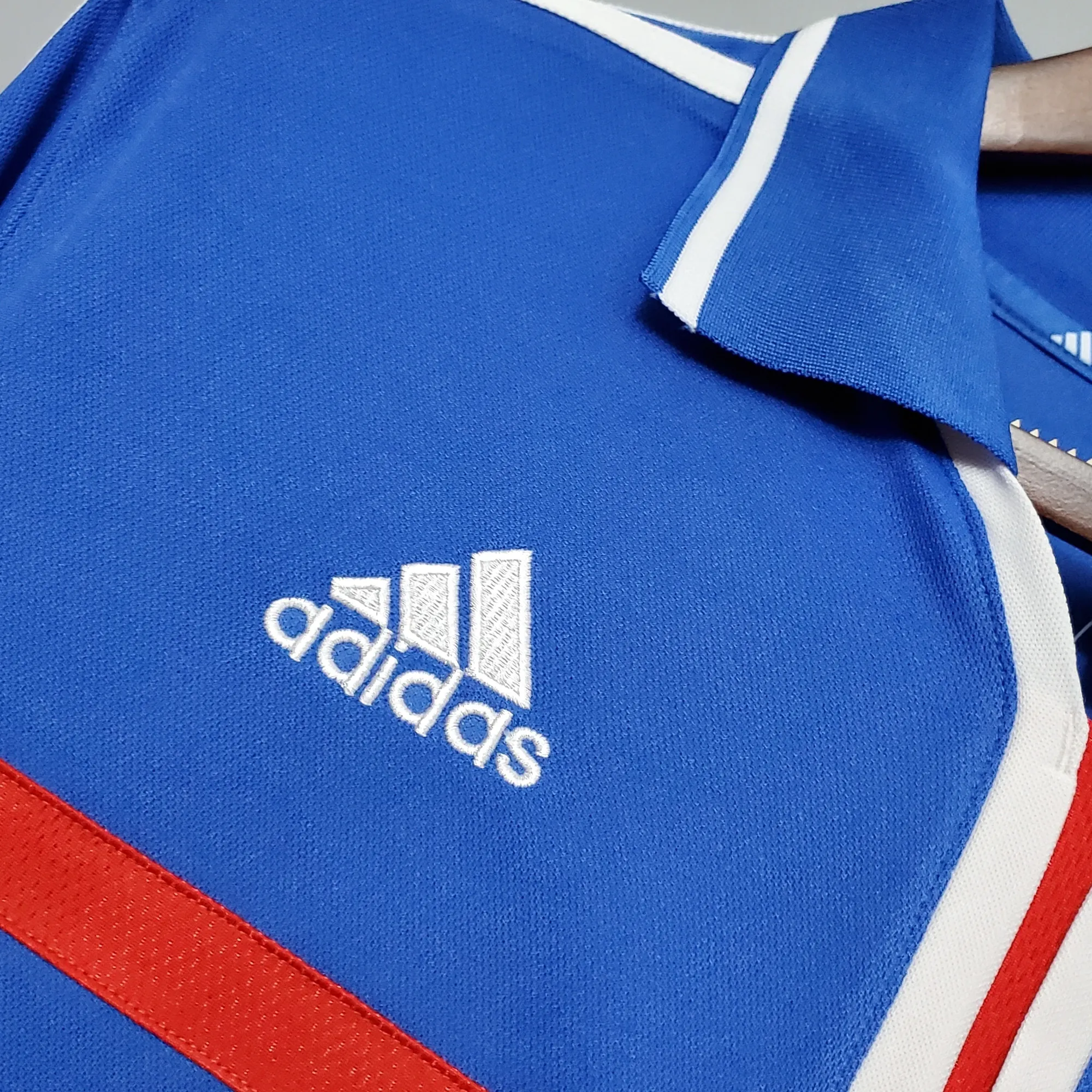 2000 France home 4