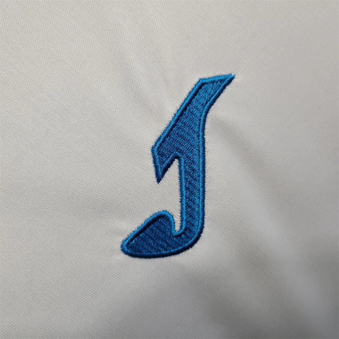 23-24 Honduras away 6