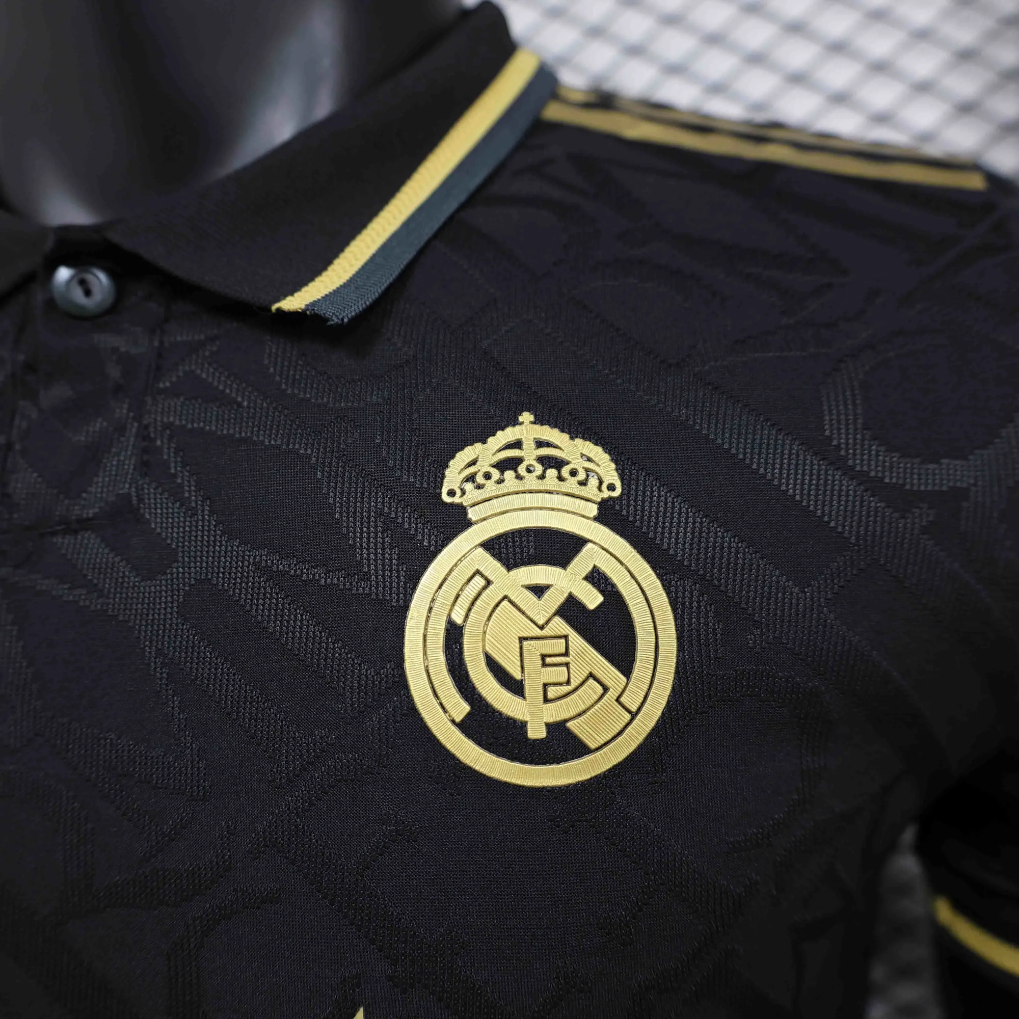 24-25 Real Madrid Originals Black and Gold Kit Player Version Shirt AAAAJersey Supplier Yupoo 3