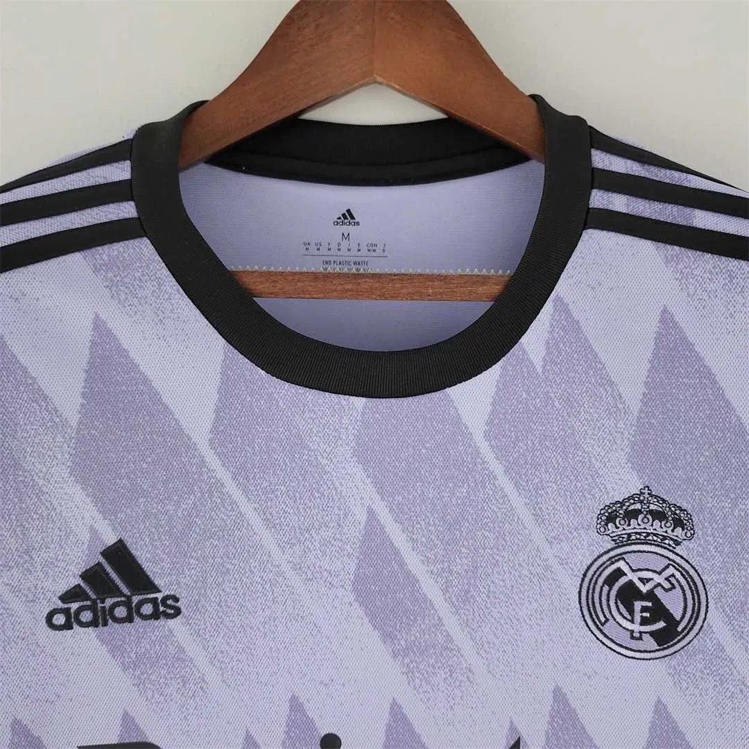 22-23 Real Madrid away long sleeve 4