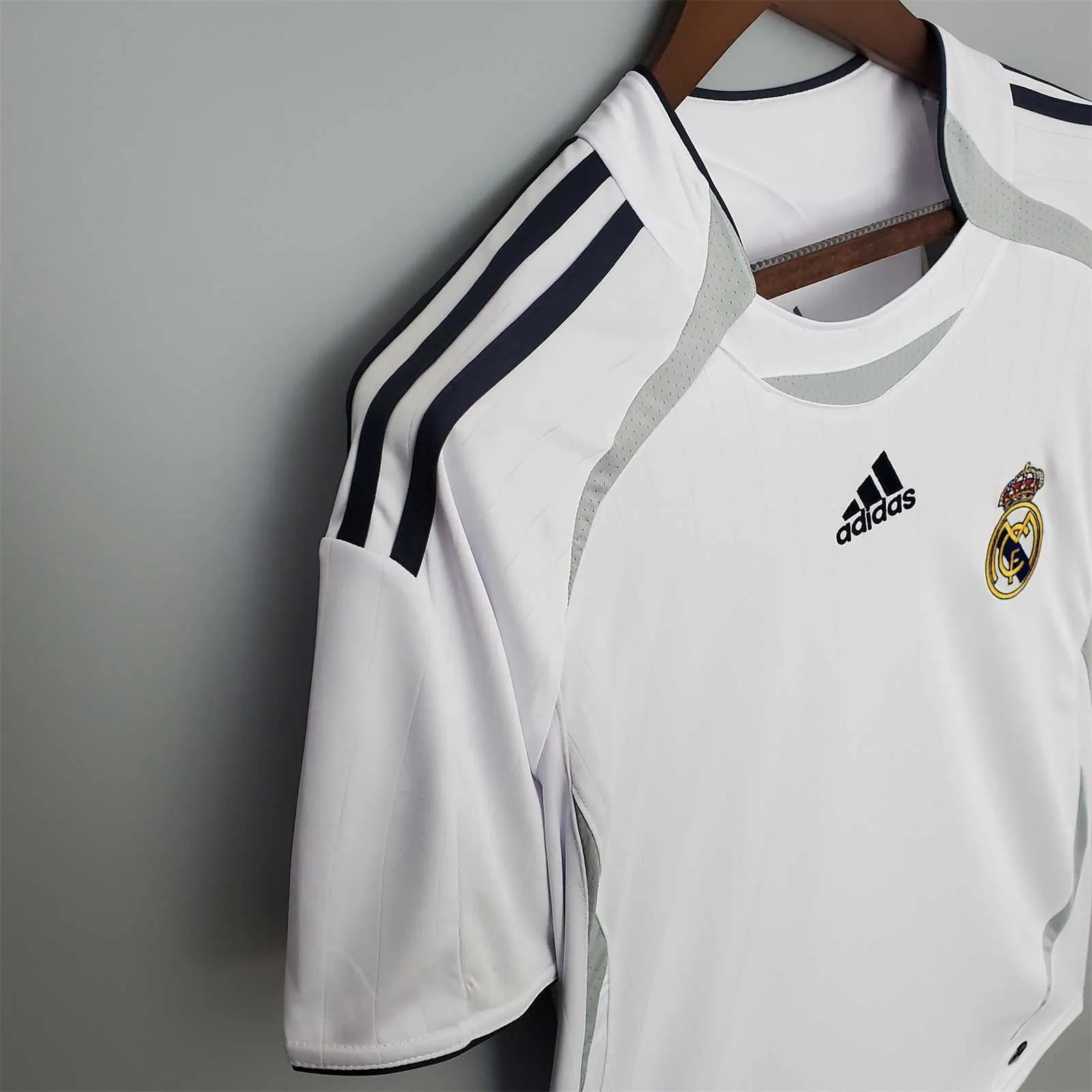 21-22 Real Madrid white （06-07 Template） 9