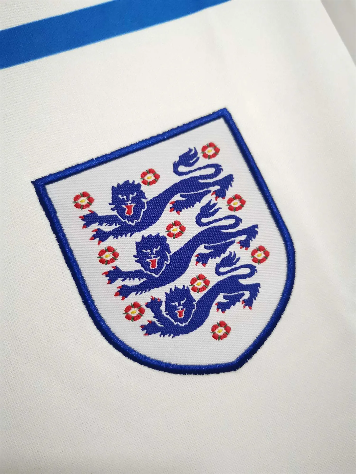 1980 England home white 4