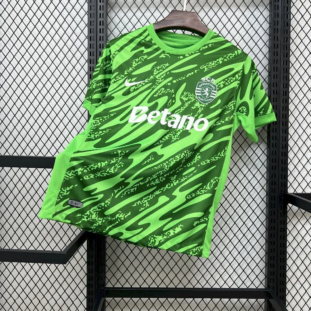 25-26 Sporting Lisbon Green Goalkeeper Kit Football T-Shirt AAAAJersey Supply Yupoo 6
