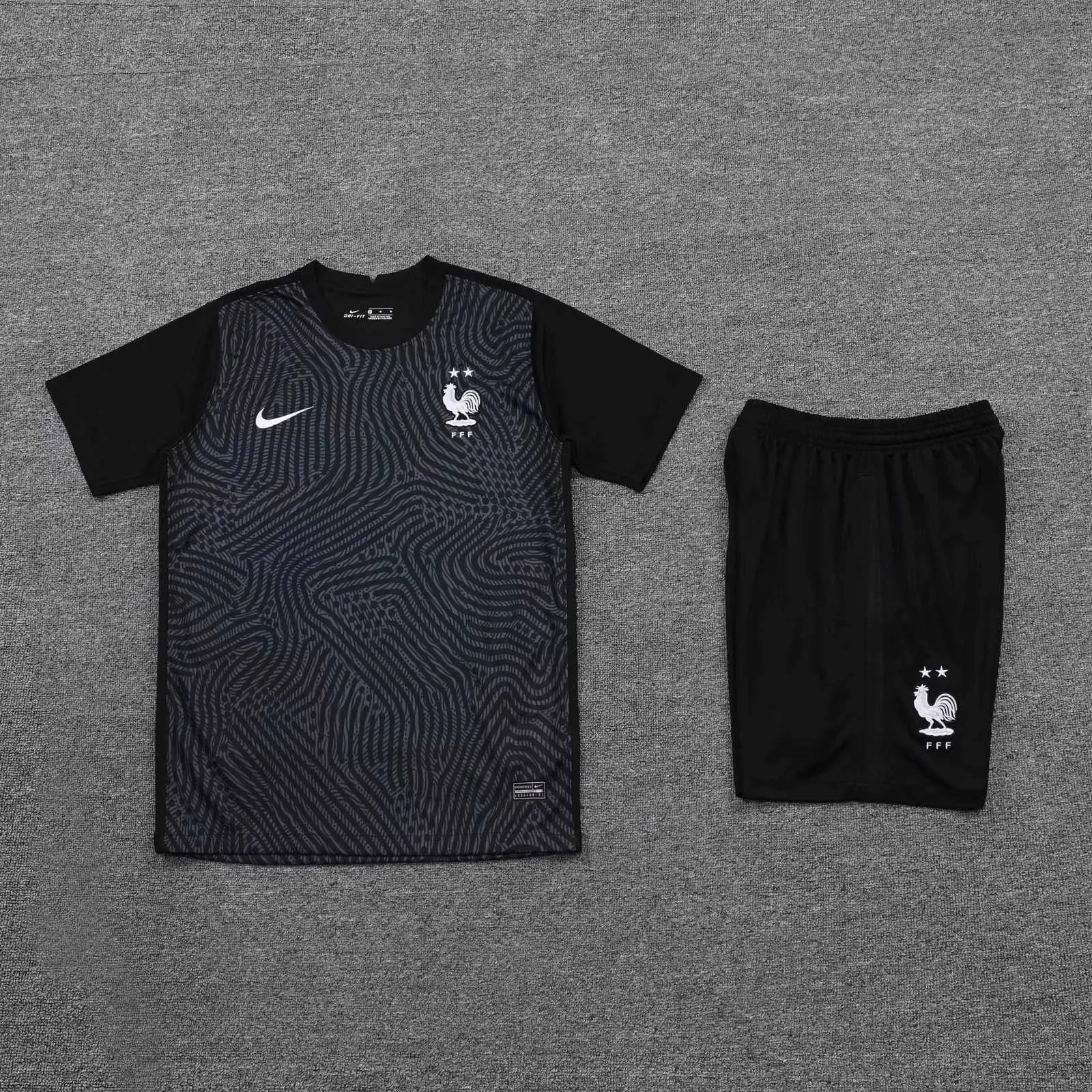 2021 France black goalkeeper 6