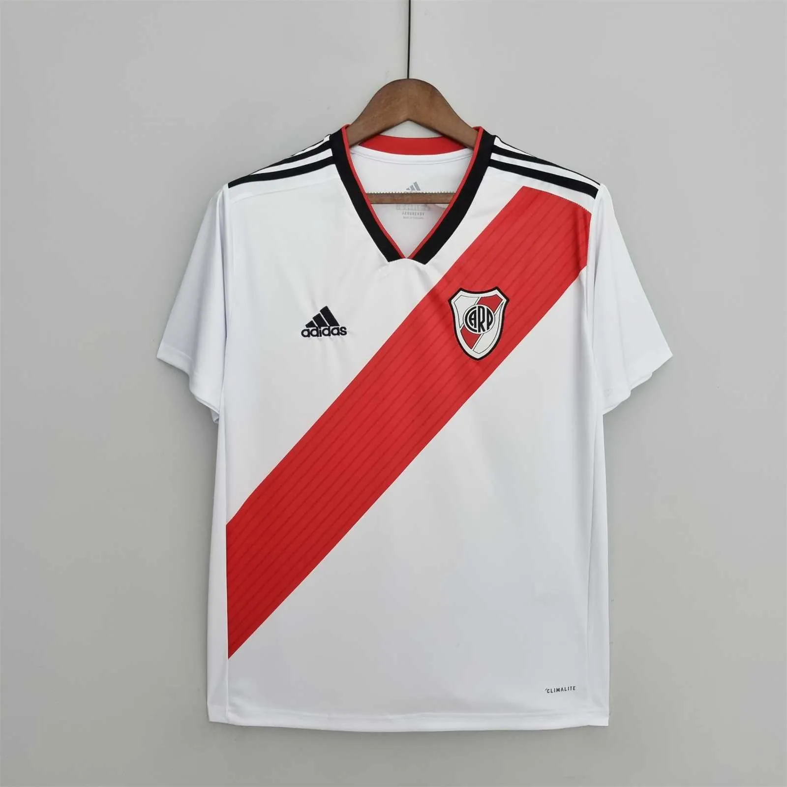 18-19 River Plate home 8