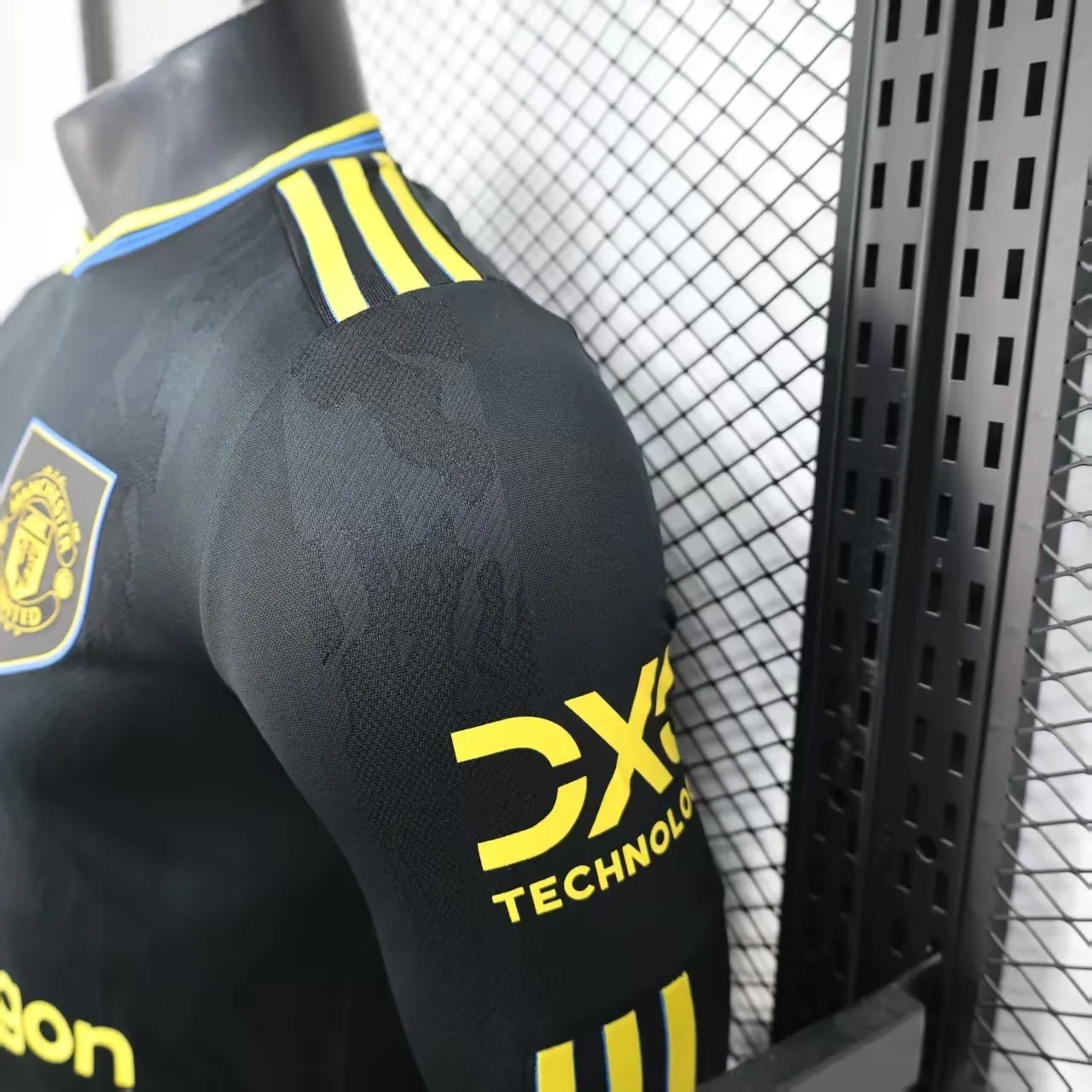 25-26 Manchester United Third Kit Player Version Long Sleeve Shirt AAAAJersey Wholesale Yupoo 2