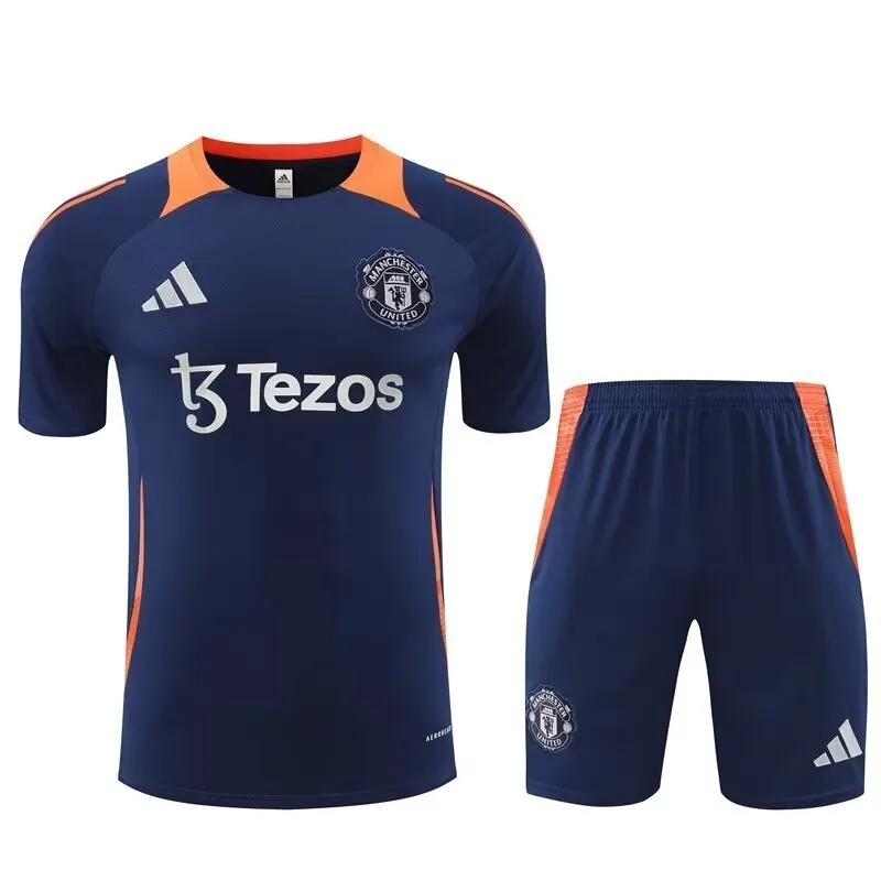 24-25 Manchester United Training Soccer Jerseys Football Shirts 3
