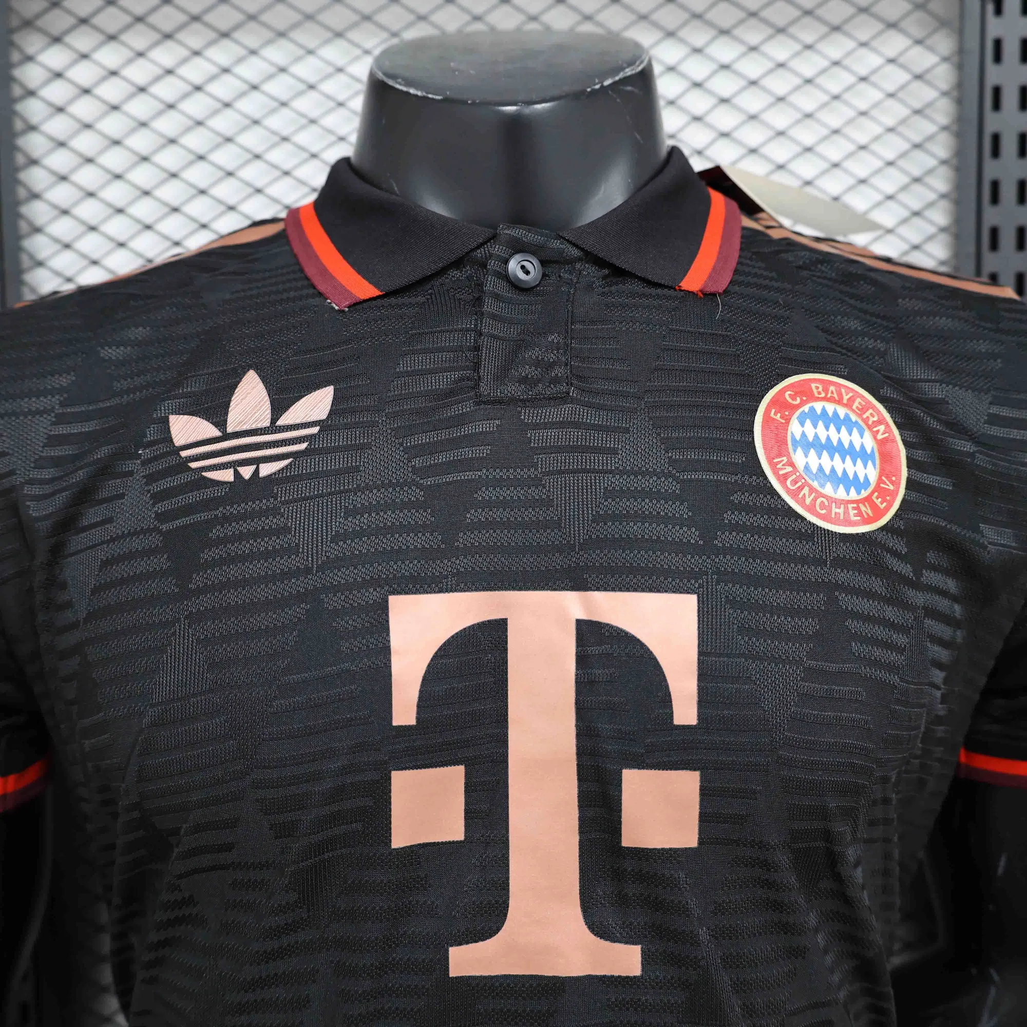 24-25 Bayern Munich OG Black Player Version Shirt AAAAJersey Supplier Yupoo 3
