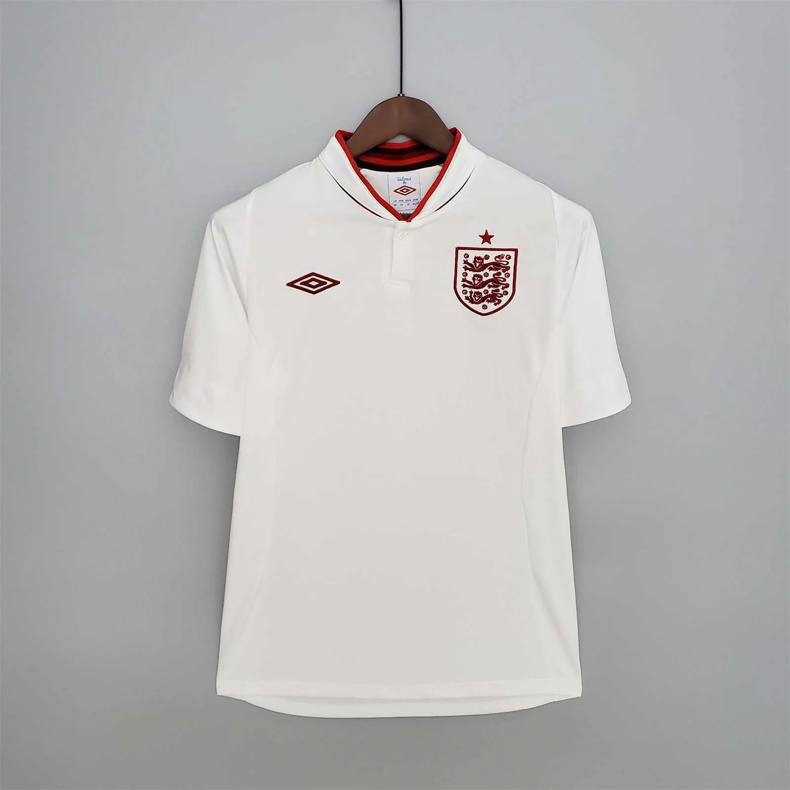 2012 England home1684421307000 7