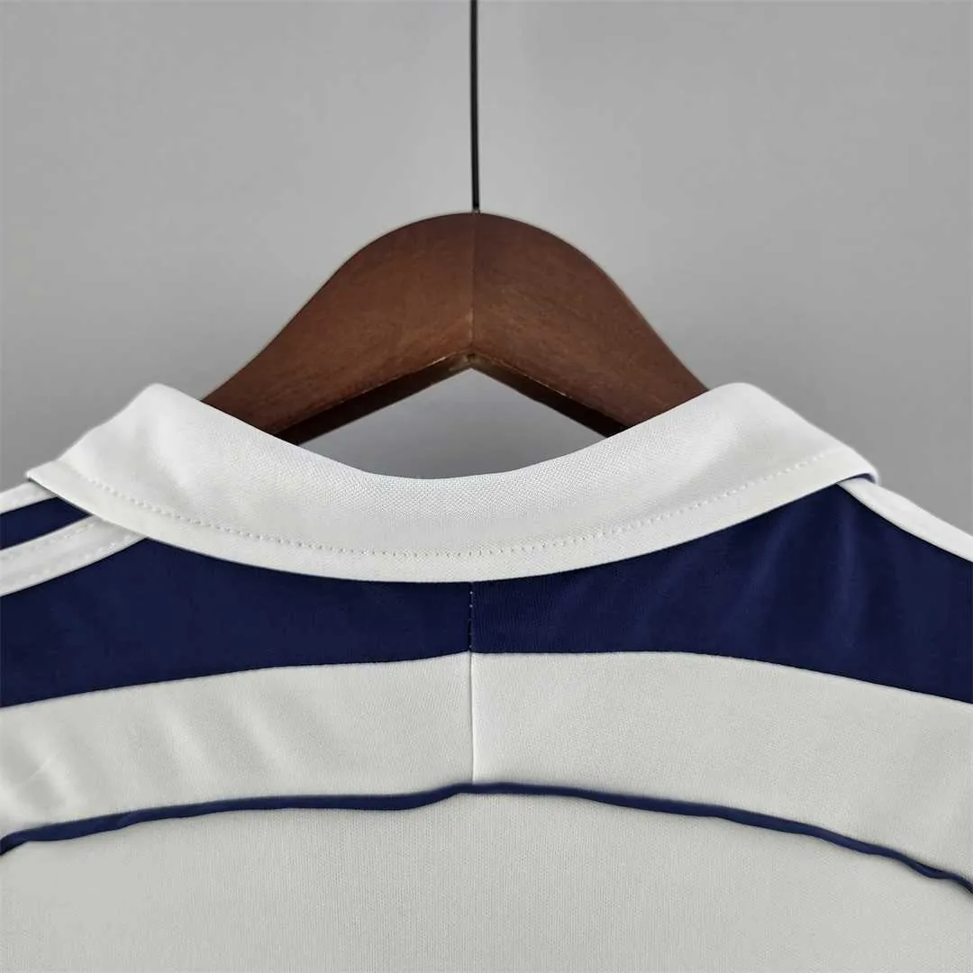 00-01 University of Chile away 3