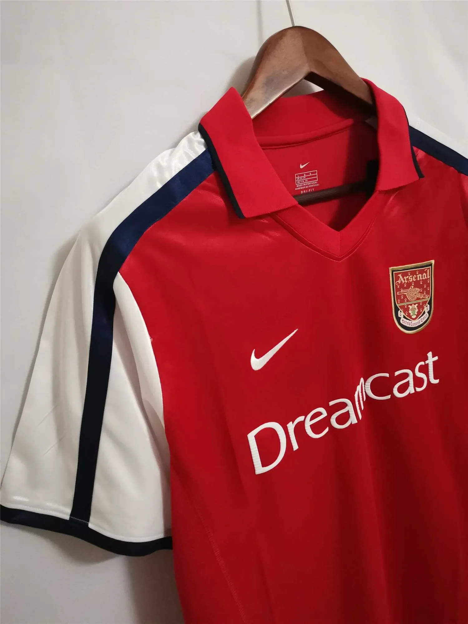 00-01 Arsenal home red 3