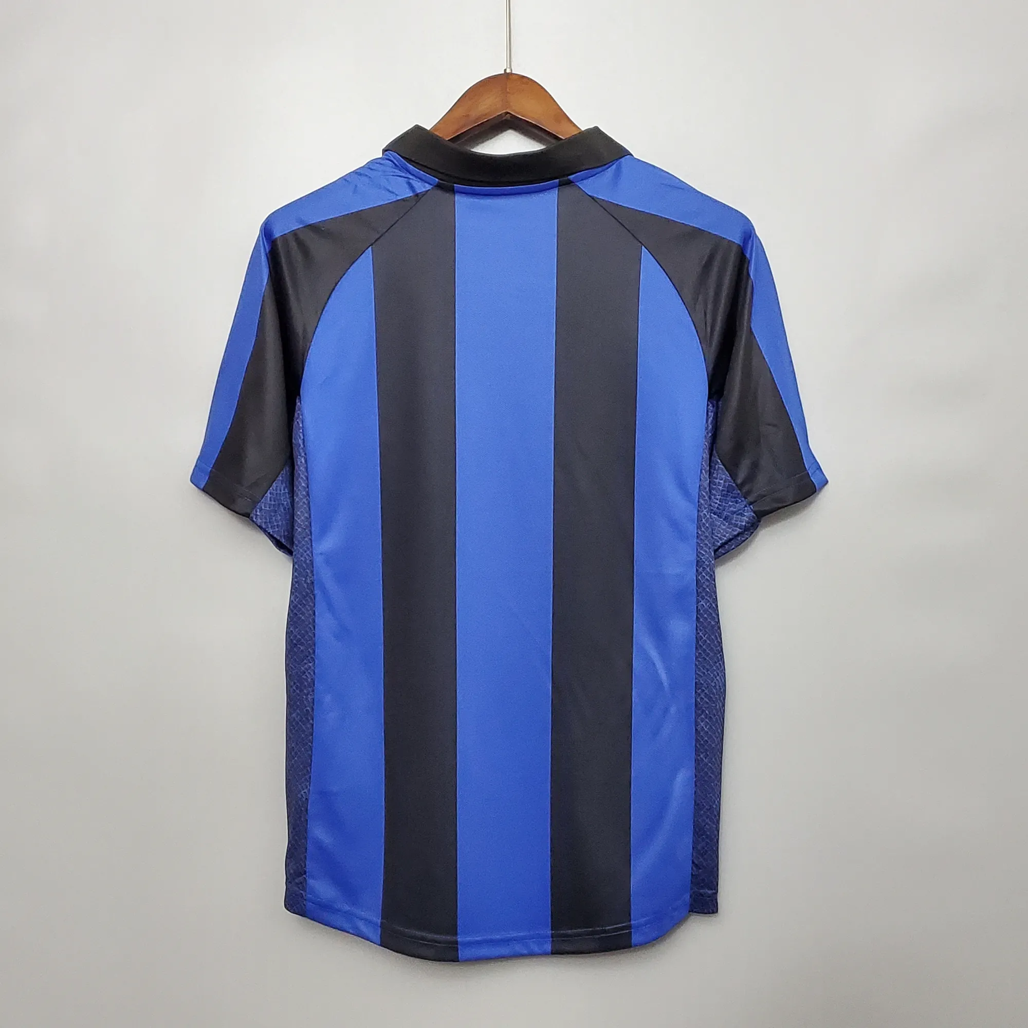 01-02 Inter Milan home 3