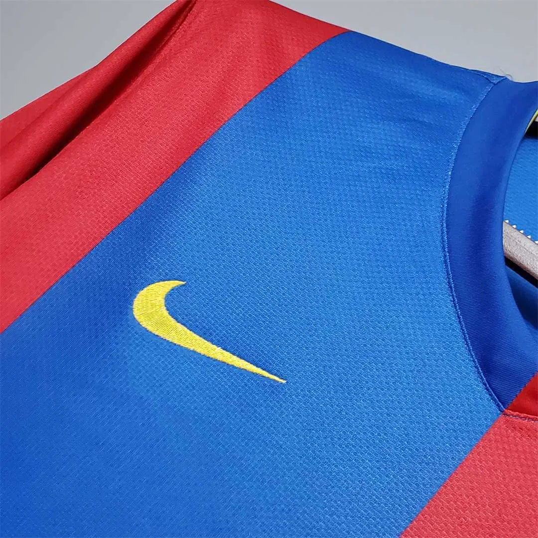 06-07 Barcelona home long sleeve 4