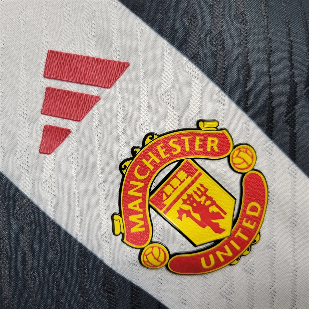 23-24 Manchester United training suit player version 4