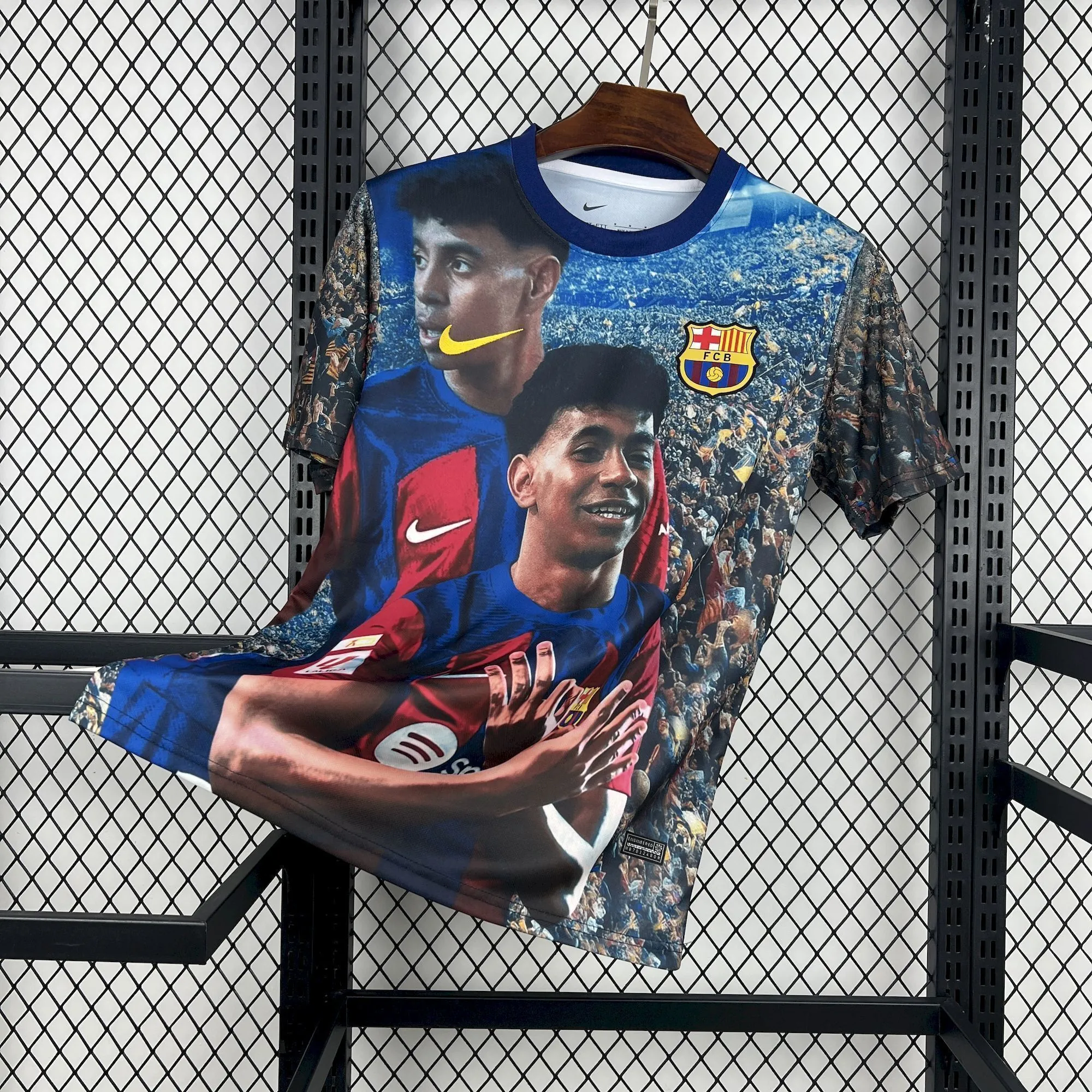 25-26 Barcelona LAMINE YAMAL Special Soccer T-Shirt AAAAJerseys Supply Yupoo 6