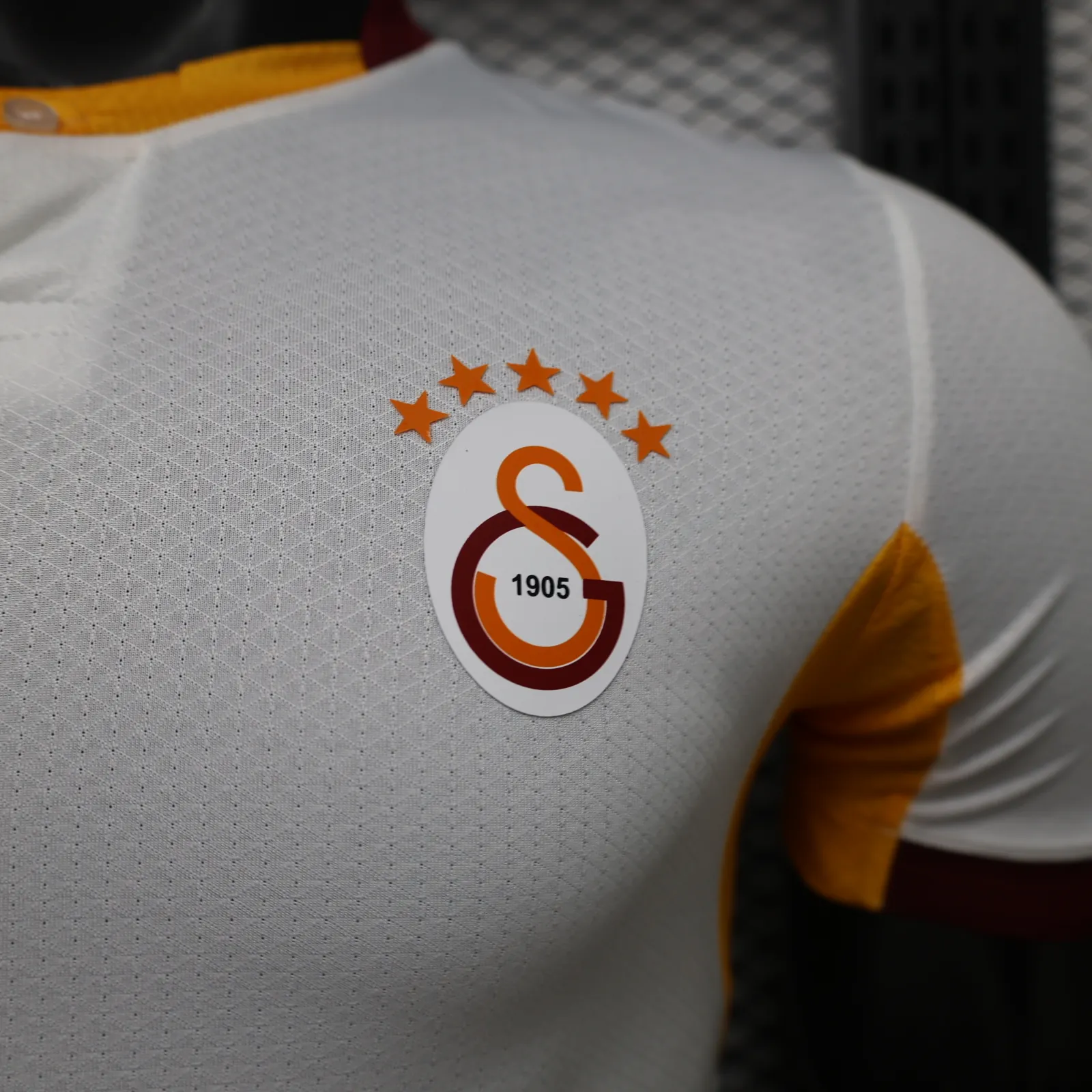 26-27 Galatasaray Away Mens Kit Football Player Version T-Shirt Soccer AAAAJersey Supply Yupoo 7 1