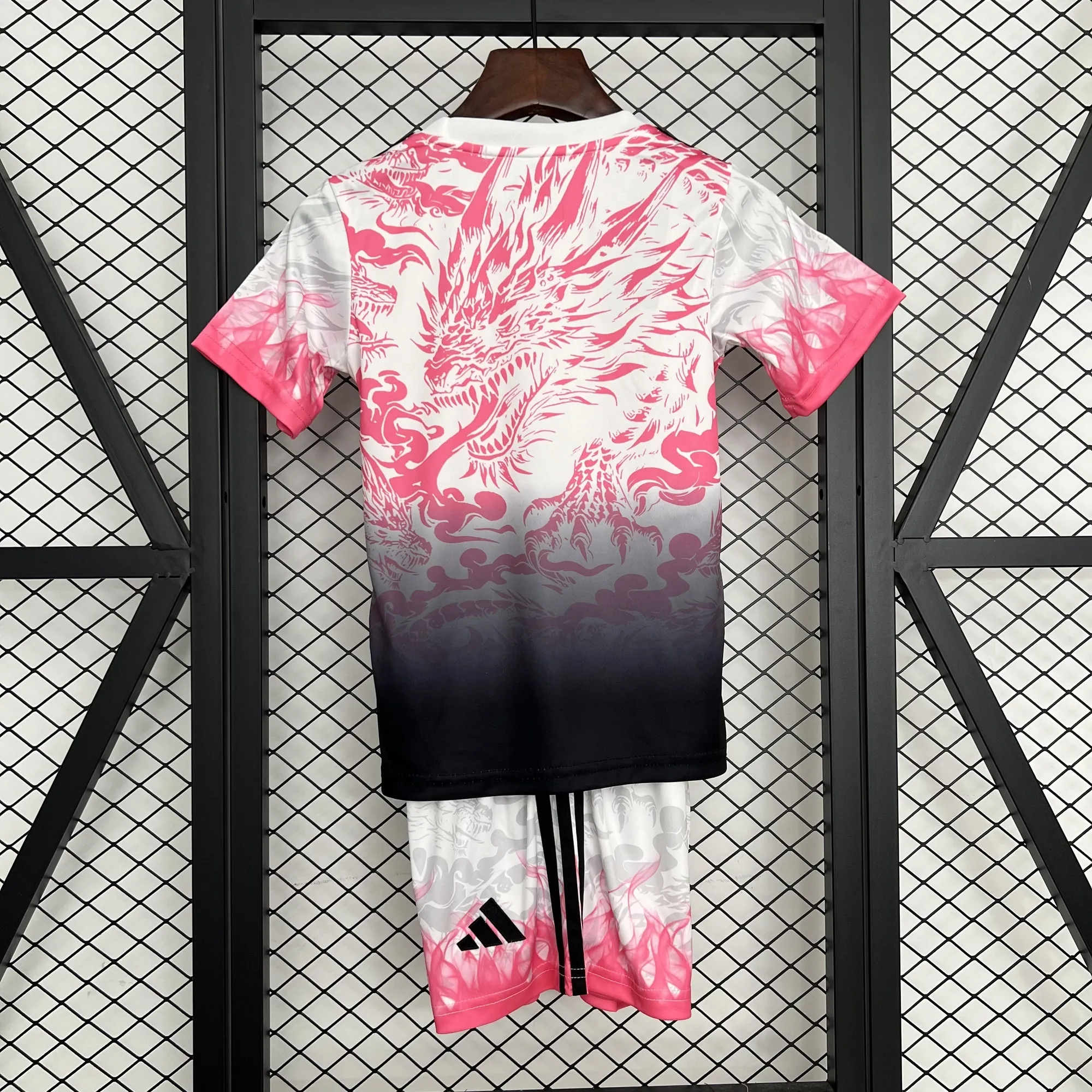 25-26 Real Madrid Special Edition Kids Kit Youth Futbol Dragon Pattern Set AAAAJersey Supply Yu 3