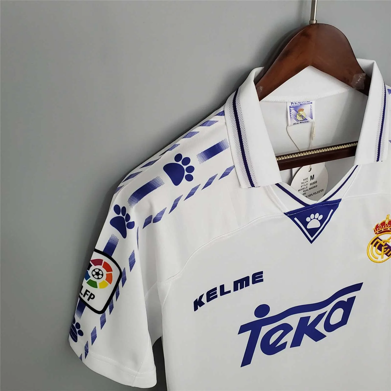 96-97 Real Madrid home 3