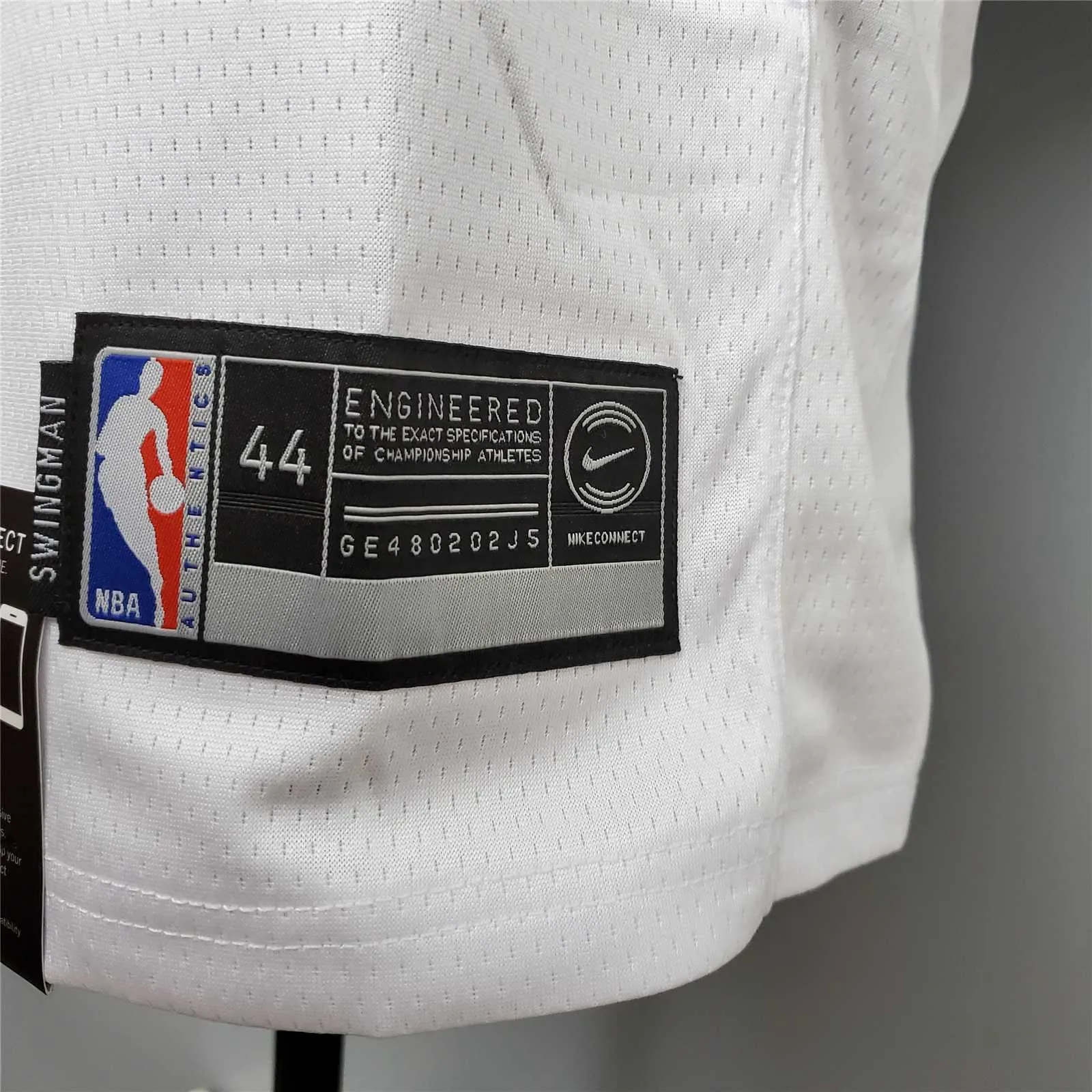 DAVIS #3 Lakers Round neck white 6