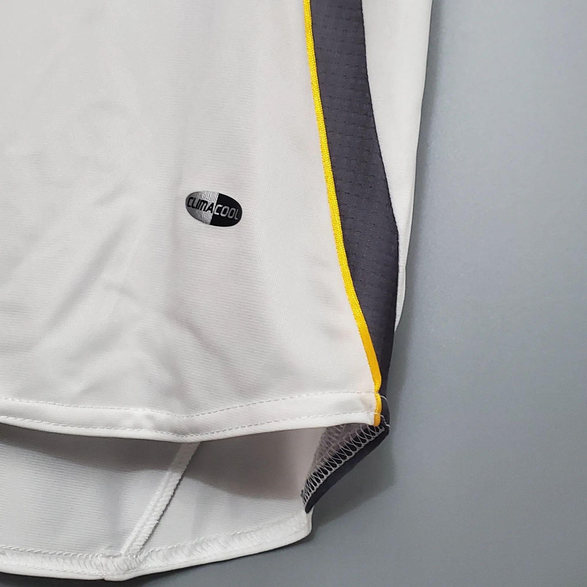 2006 Japan away 3